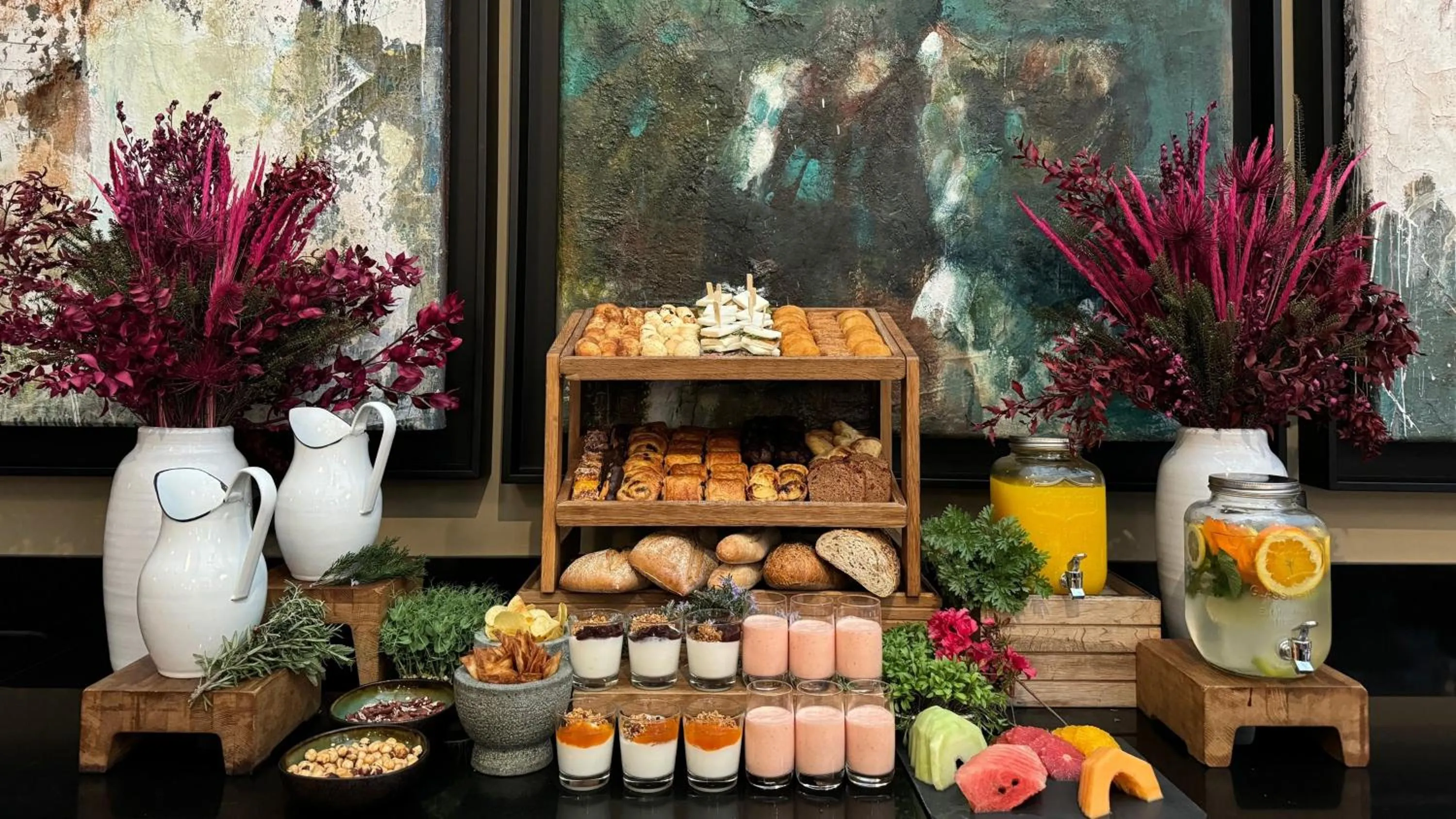 Meeting/conference room in InterContinental Porto - Palacio das Cardosas by IHG