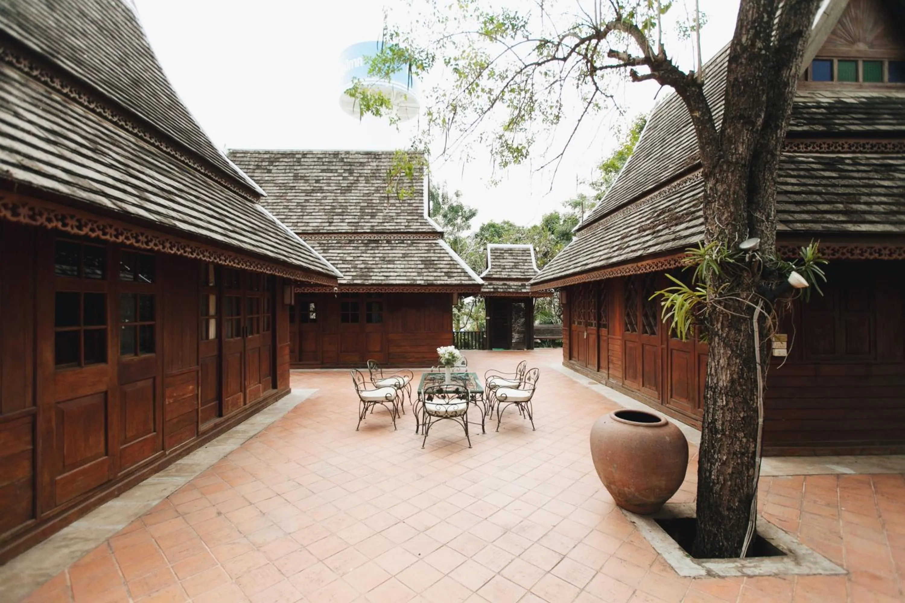 Property building in Baansuwanburi - บ้านสุวรรณบุรี