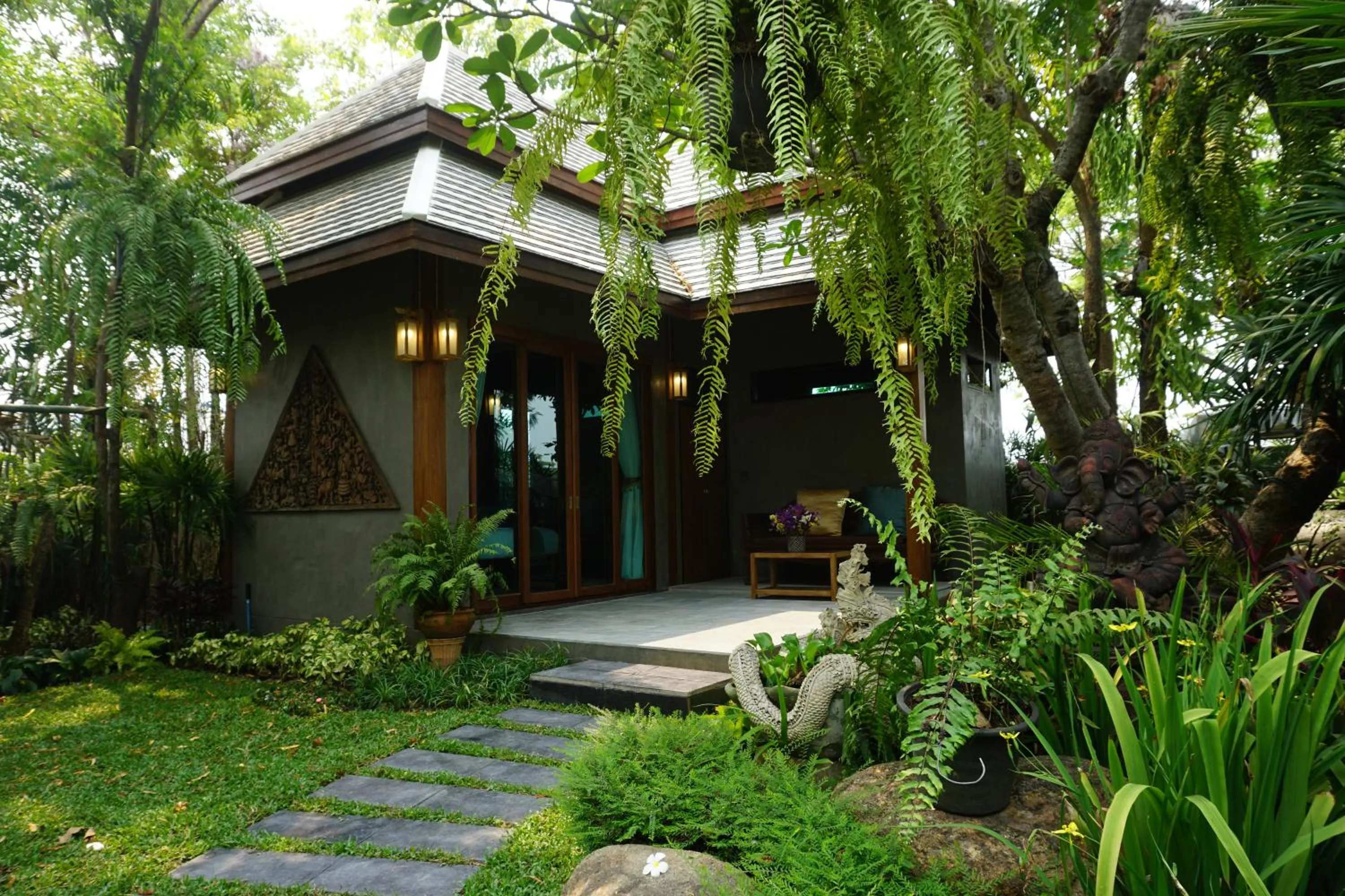 Garden view in Baansuwanburi - บ้านสุวรรณบุรี