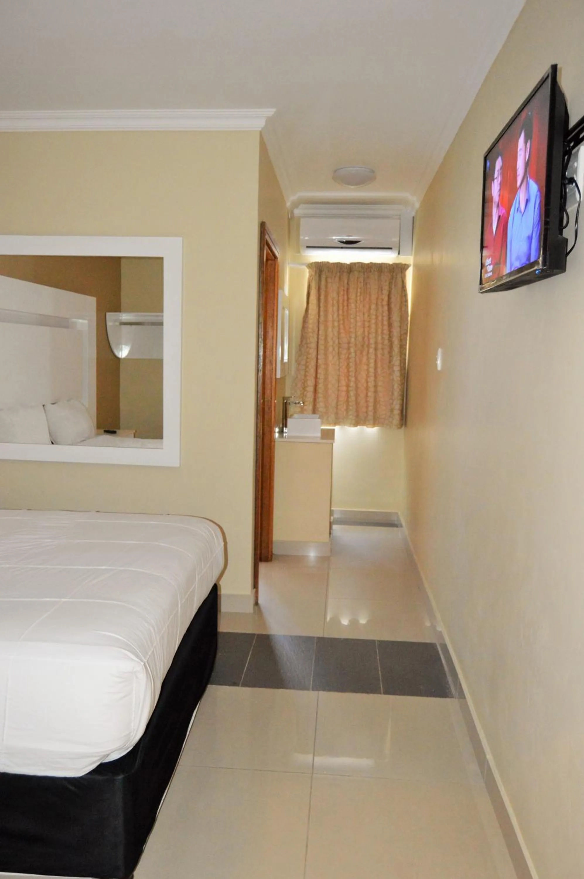 TV and multimedia, Bed in Palace Lodge Morningside