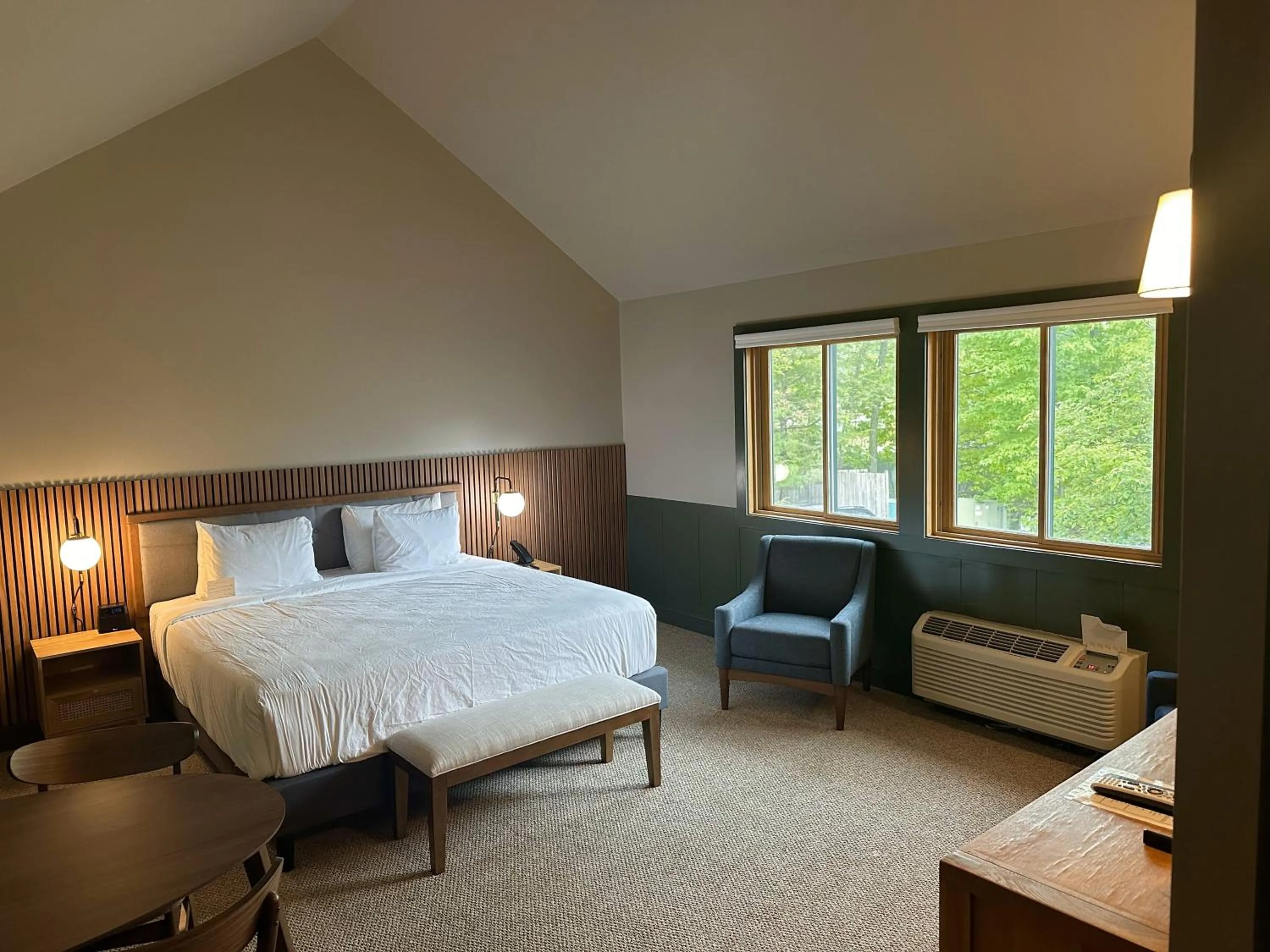 Bed in Minnewaska Lodge