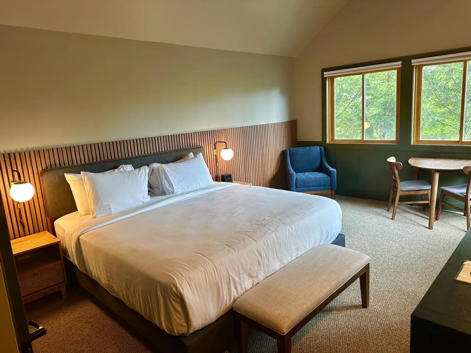 Bed in Minnewaska Lodge
