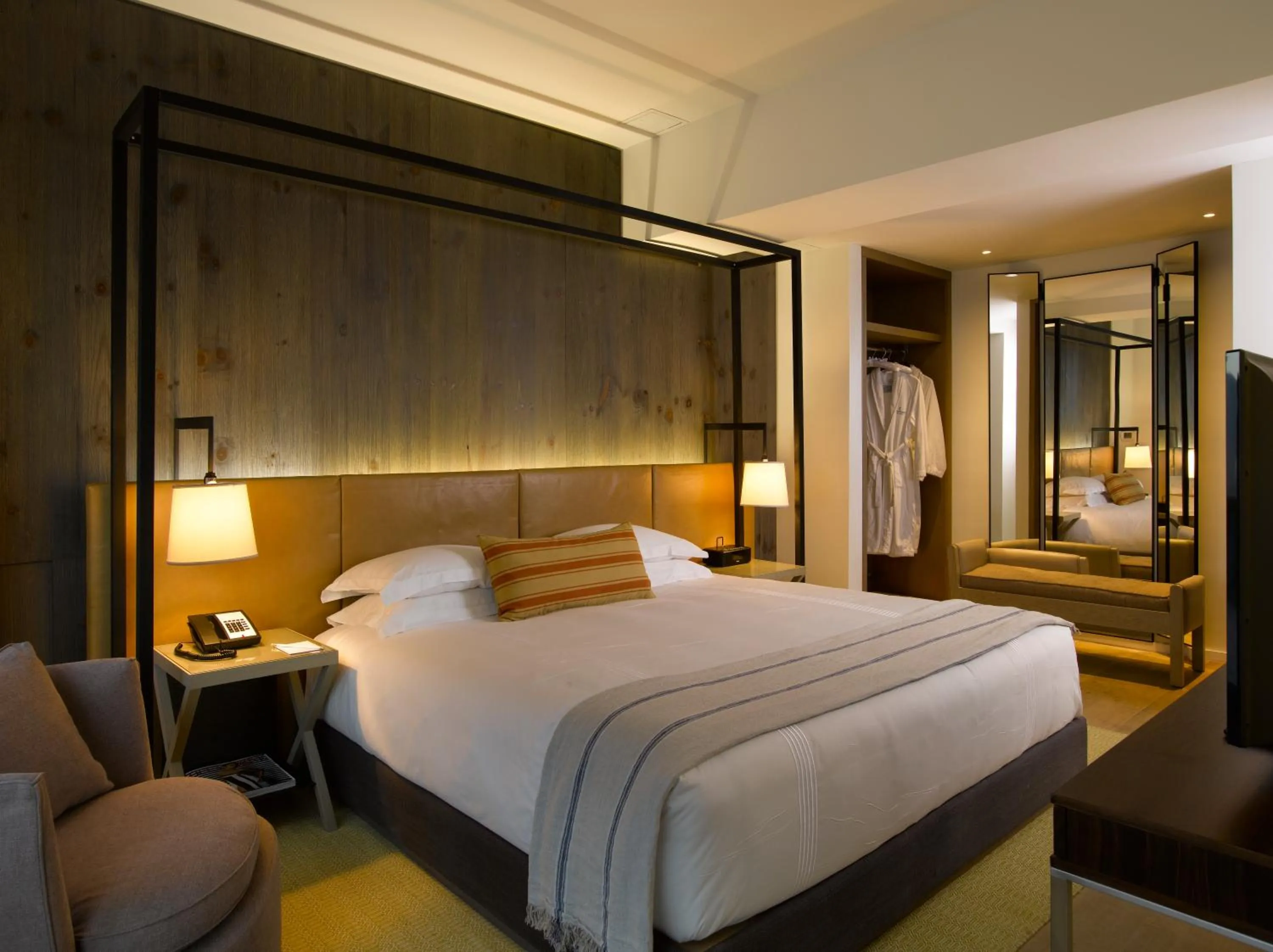 Bed in Hotel Victor South Beach