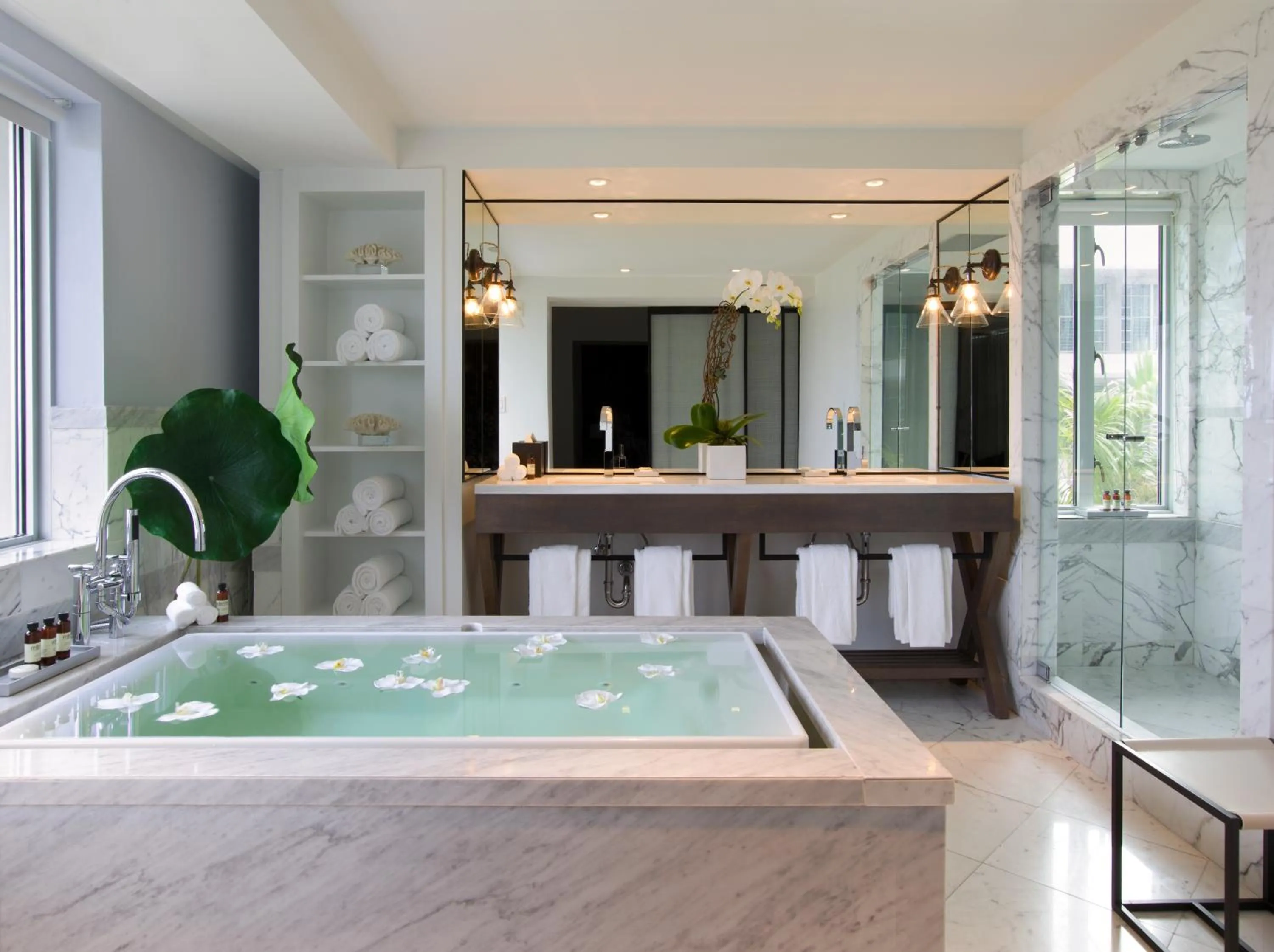 Bathroom in Hotel Victor South Beach