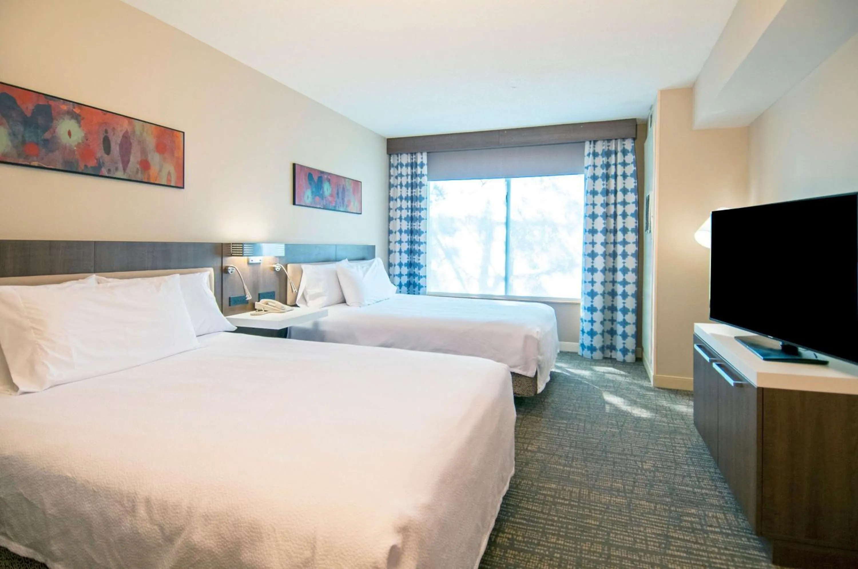 Bed in Hilton Garden Inn Jackson/Pearl