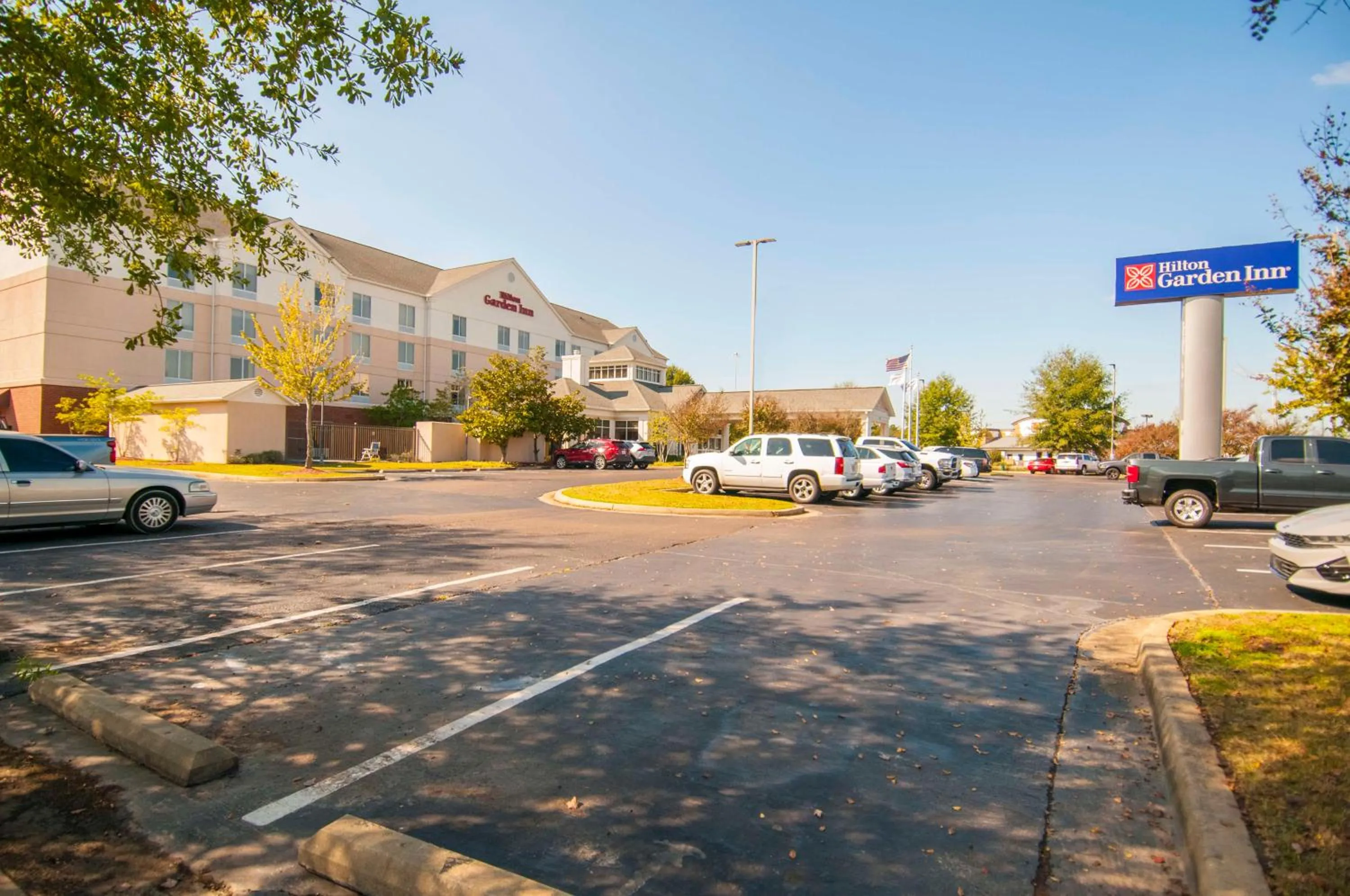 Property building in Hilton Garden Inn Jackson/Pearl