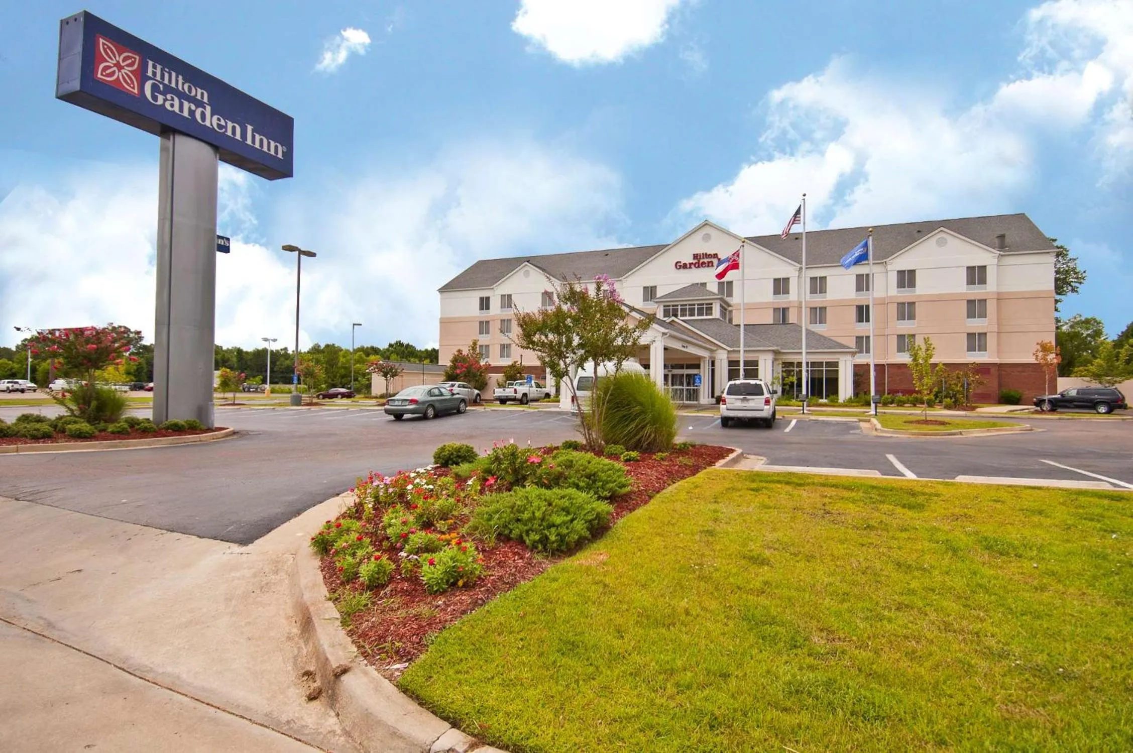 Property building in Hilton Garden Inn Jackson/Pearl