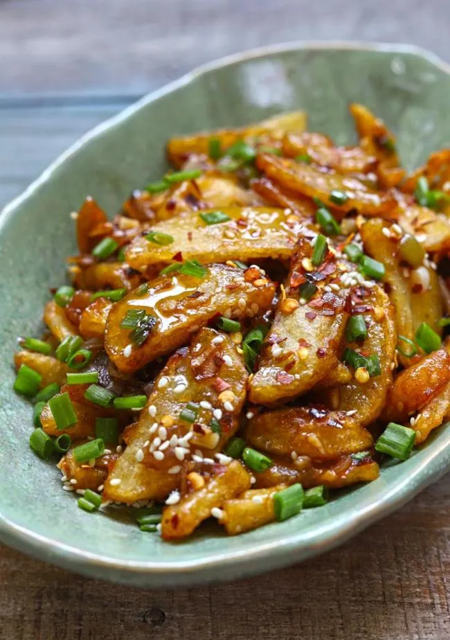 Food and drinks in Dhanunjayas Luxury Hotel