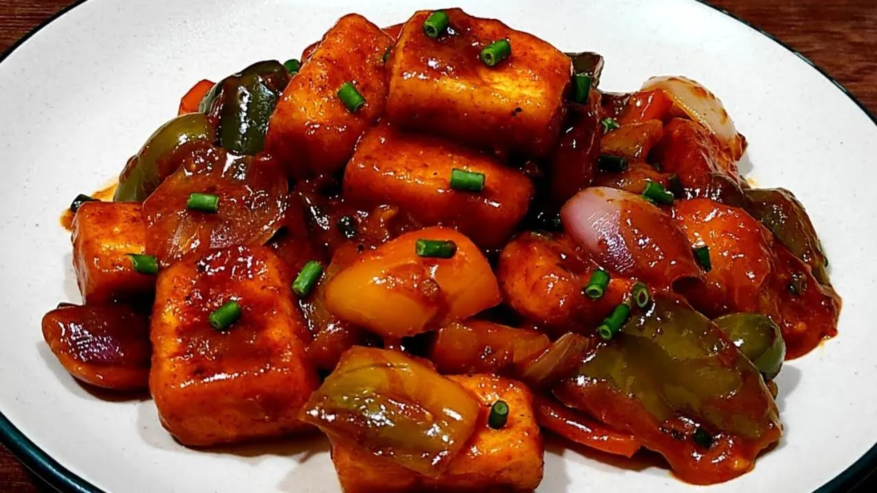 Food and drinks in Dhanunjayas Luxury Hotel