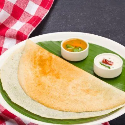 Food and drinks in Dhanunjayas Luxury Hotel