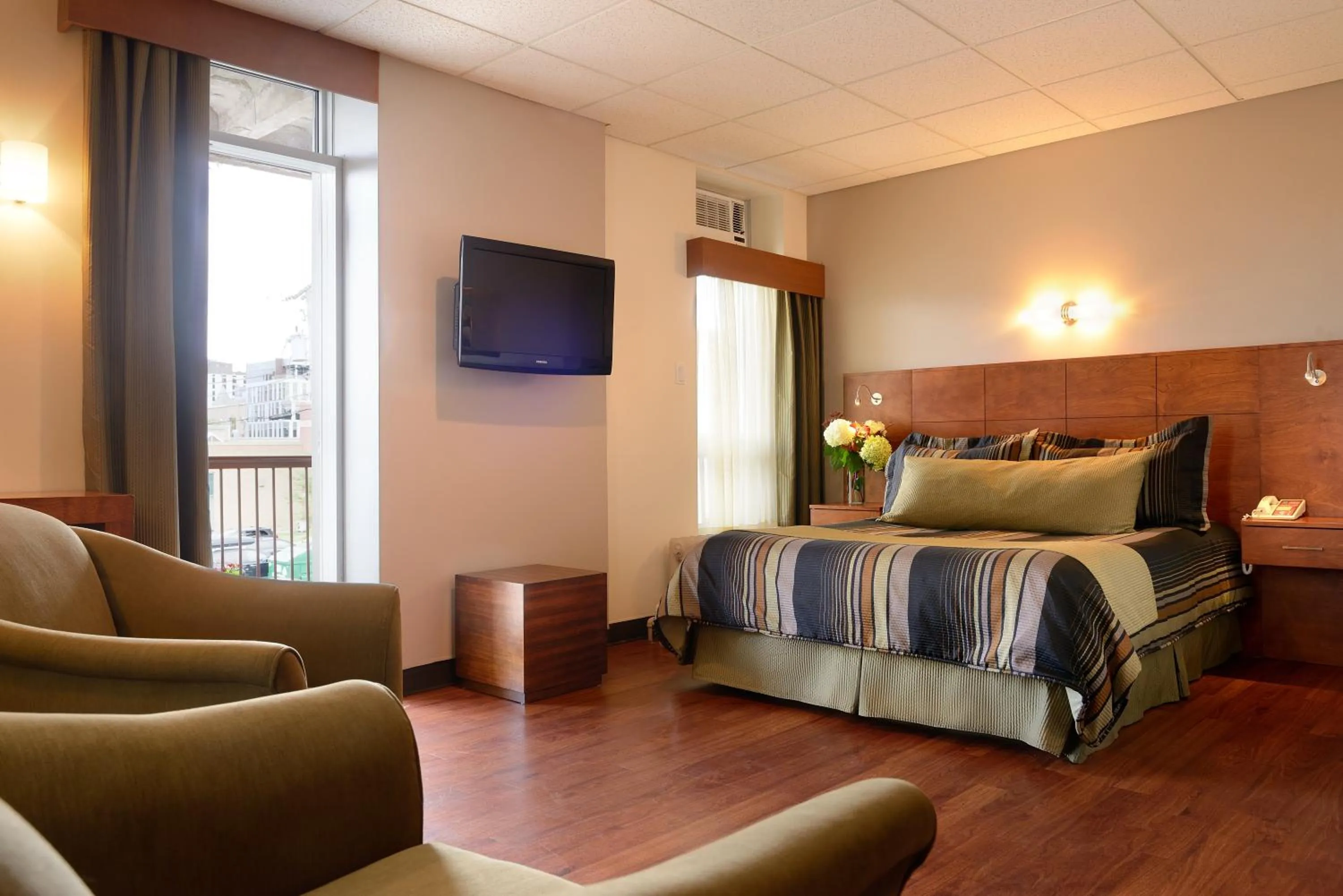 Bedroom, Bed in Hotel du Fjord