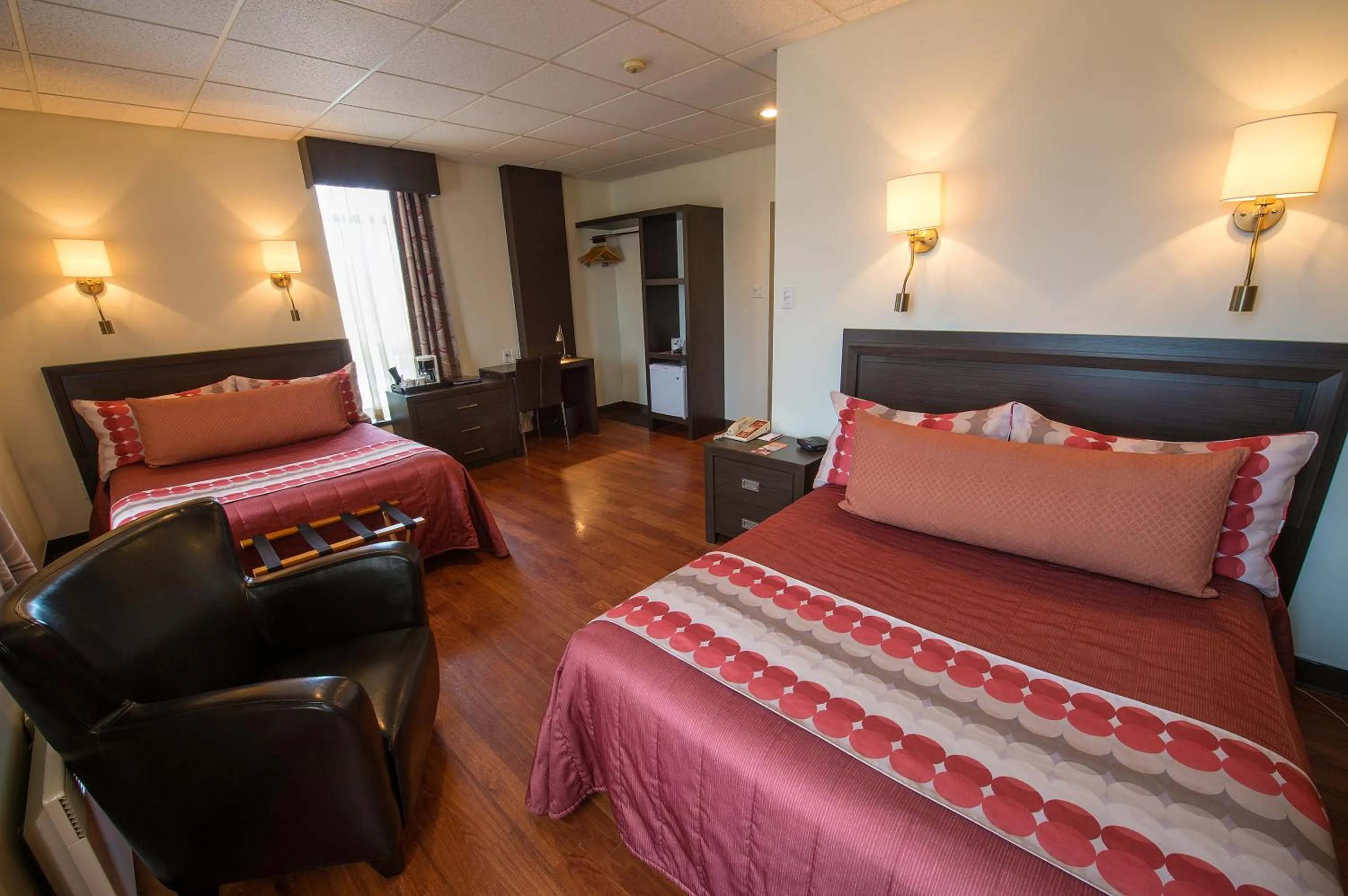 Day, Bed in Hotel du Fjord