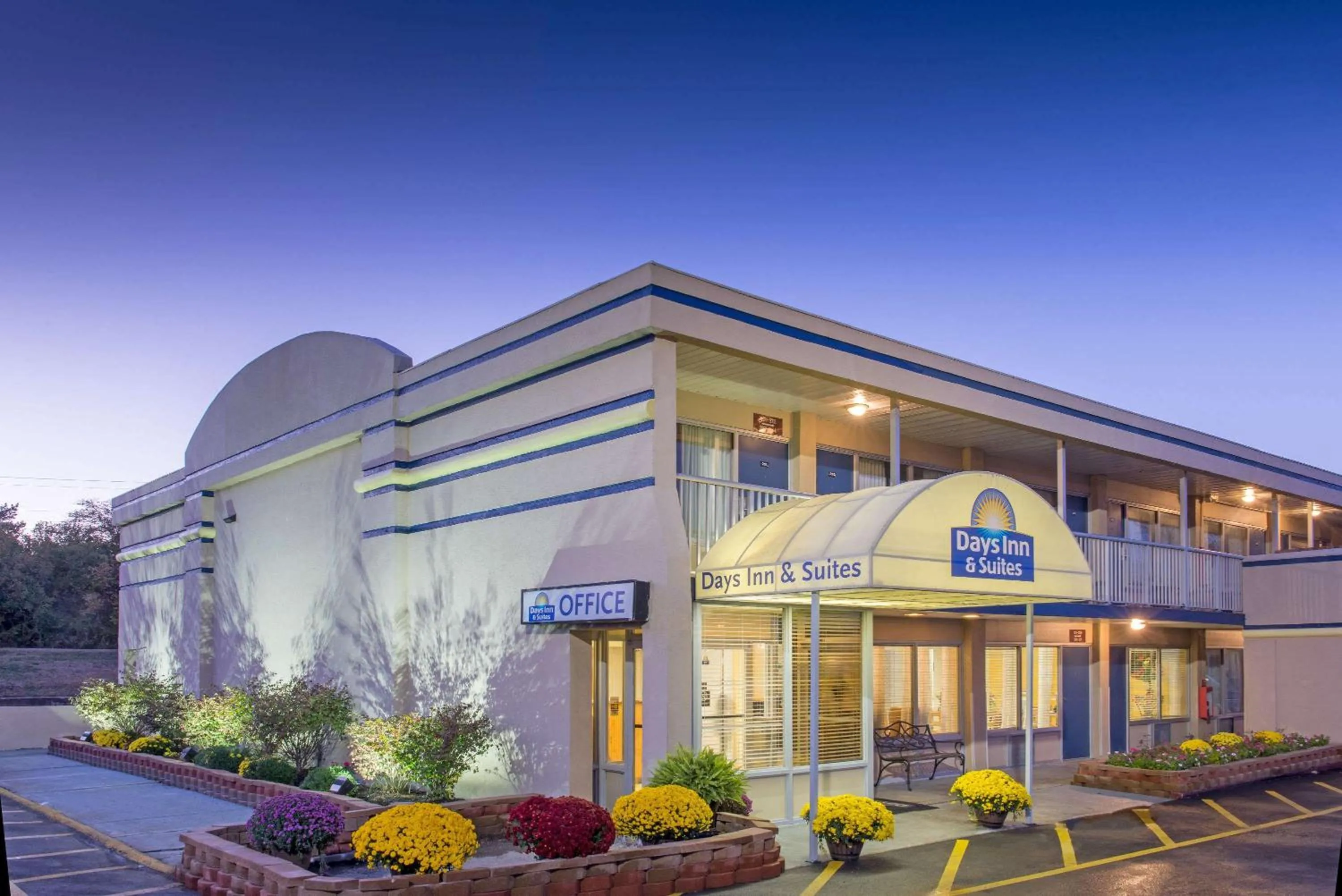 Property building in Days Inn & Suites by Wyndham Dayton North