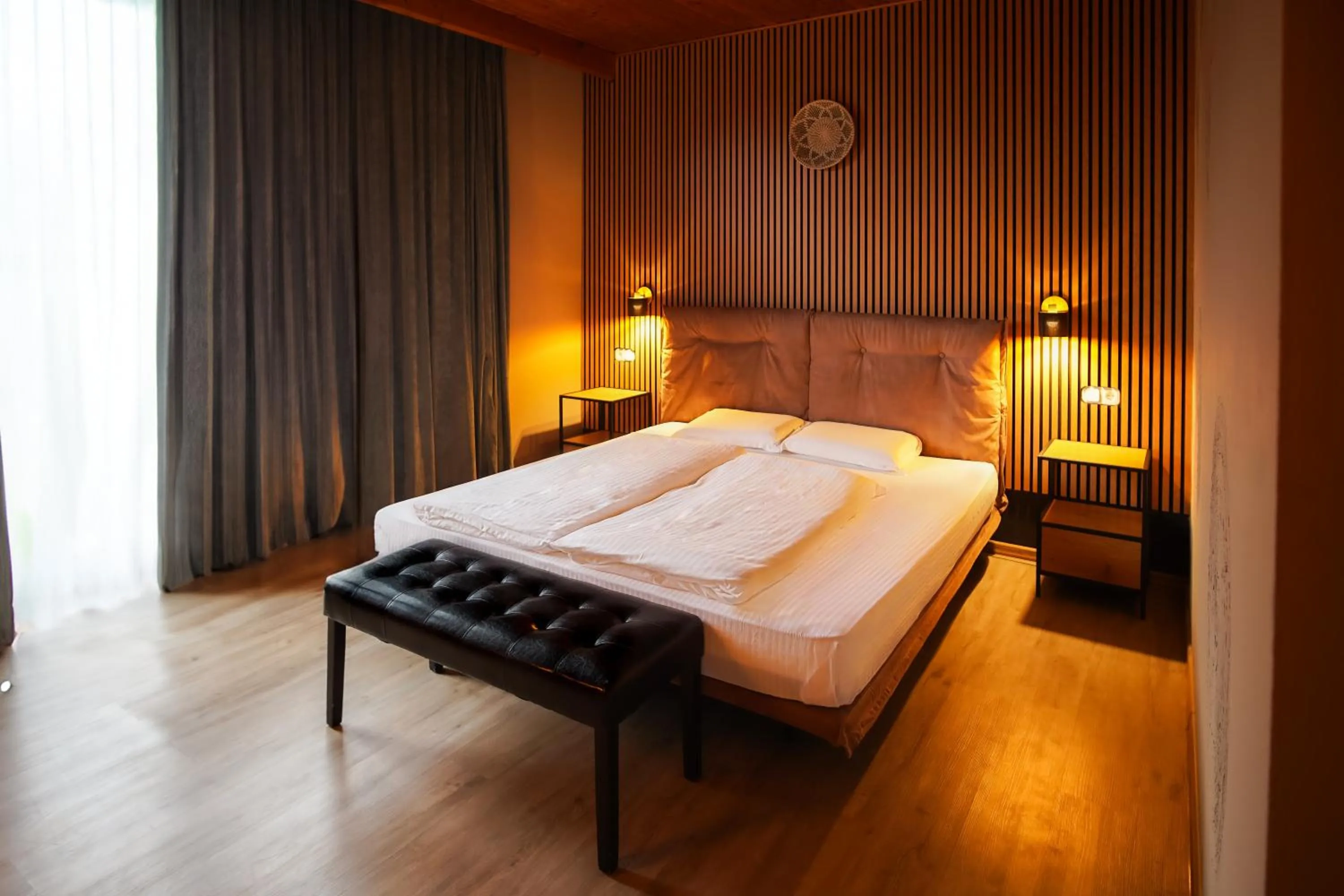 Bedroom, Bed in Alpenhotel Edelweiss