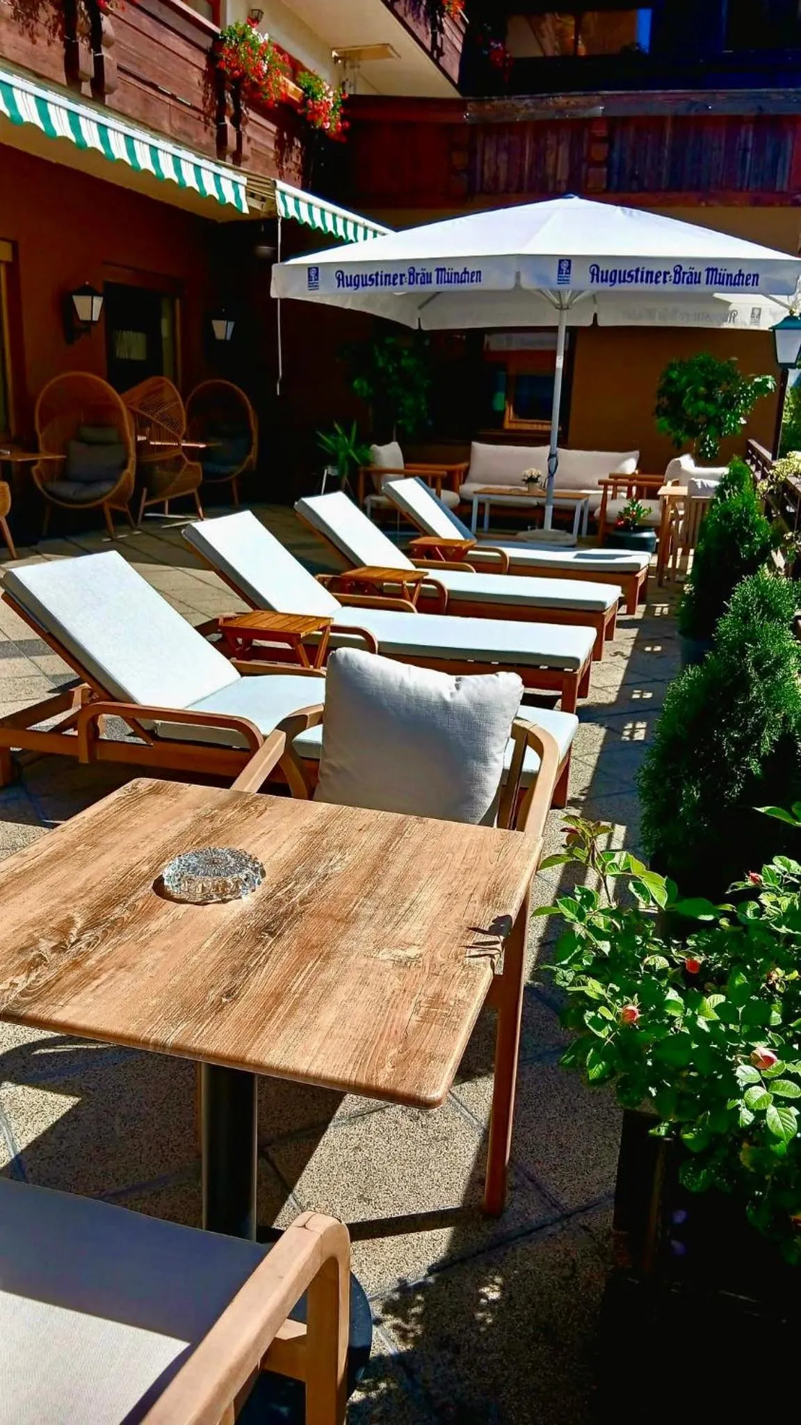 Restaurant/places to eat in Alpenhotel Edelweiss