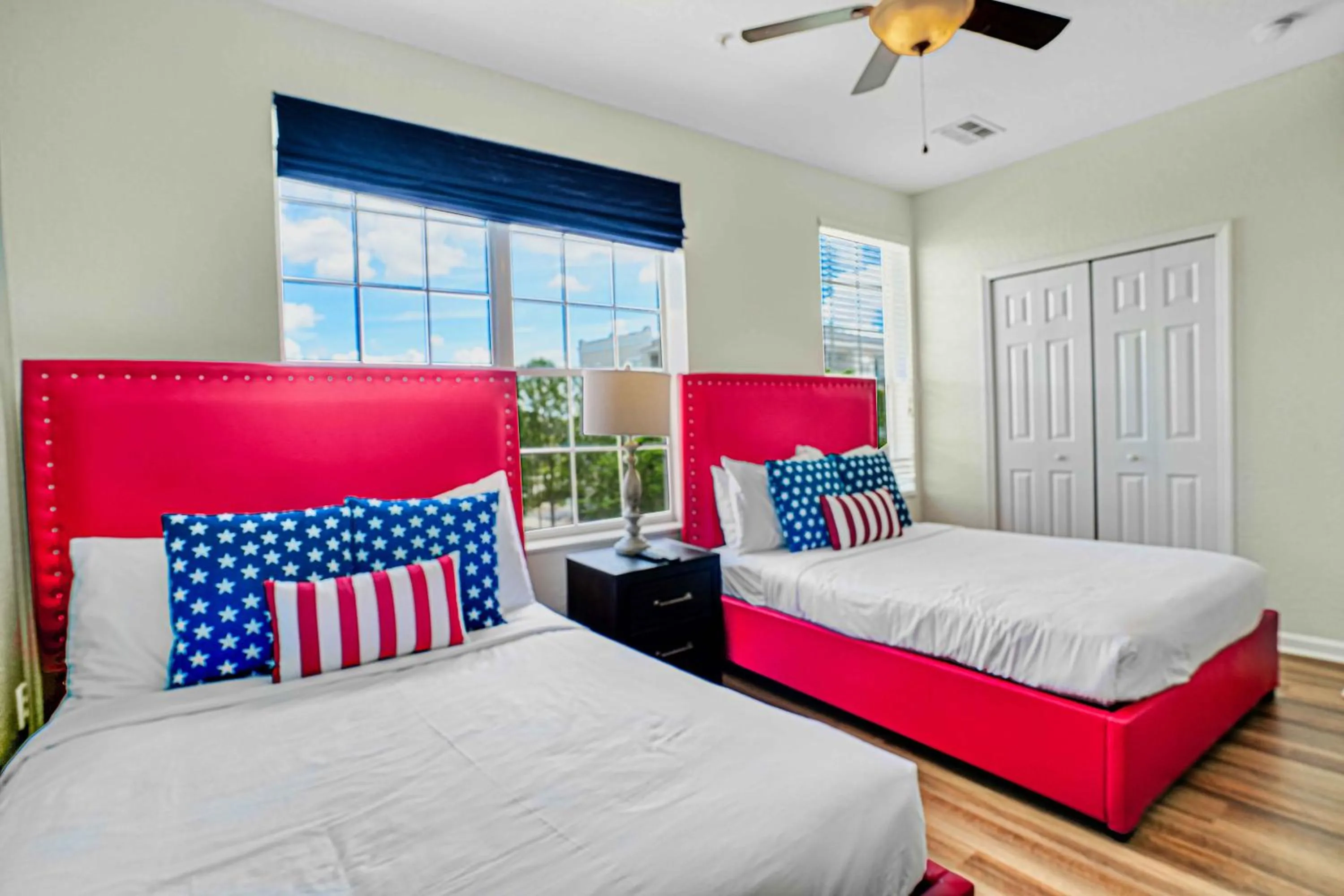 Bed in Spacious Townhome wPatio Garage Sleeps10