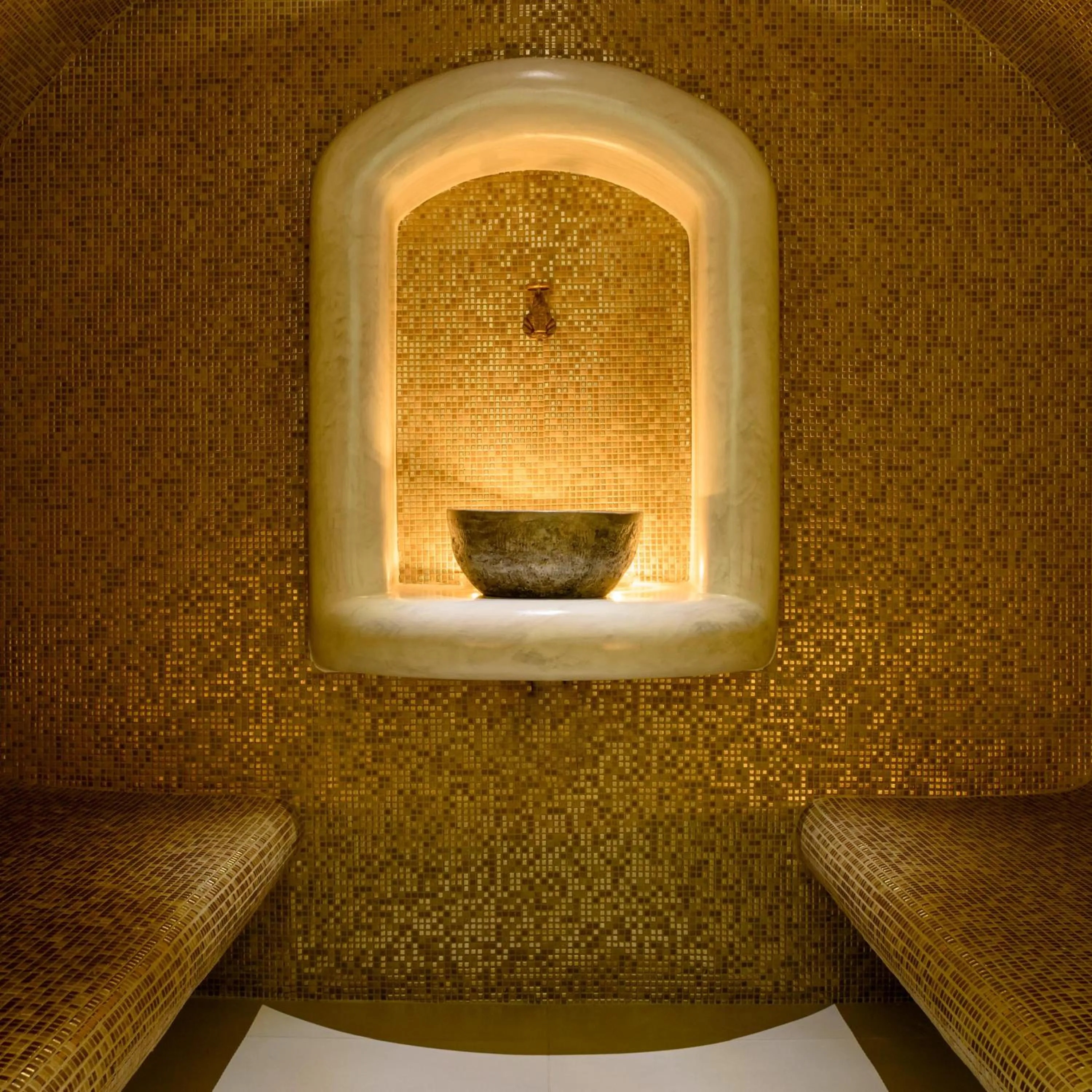 Steam room in Antoperla Luxury Hotel & Spa