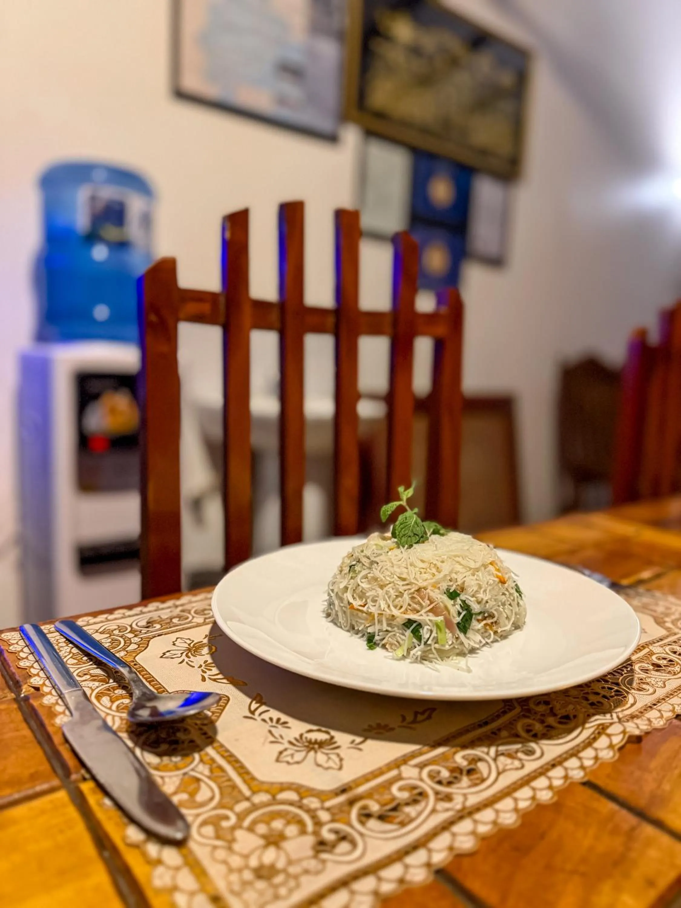 Restaurant/places to eat in Nehansa Resort and safari