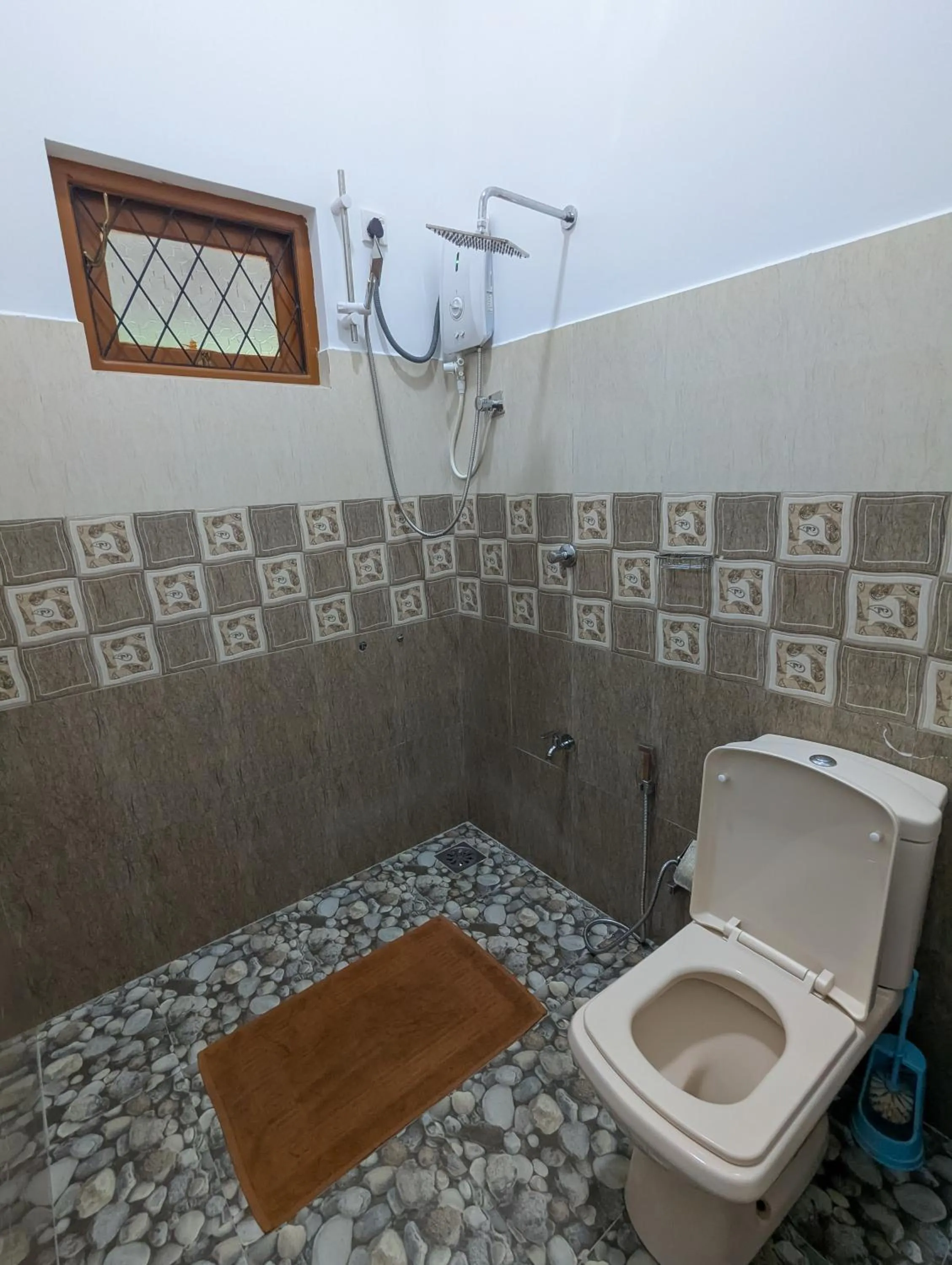 Shower in Nehansa Resort and safari