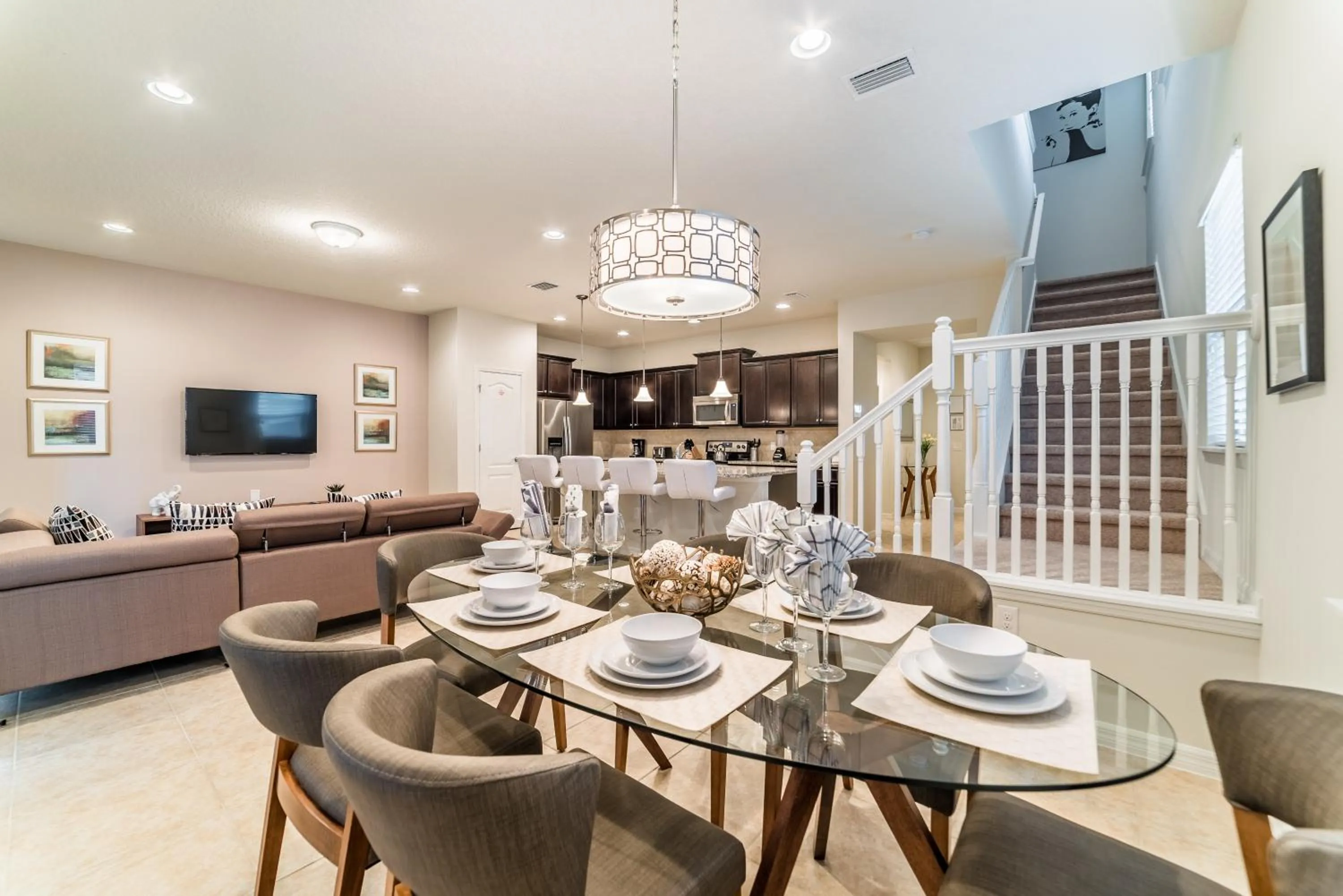 Beautiful townhome with splash pool and game room