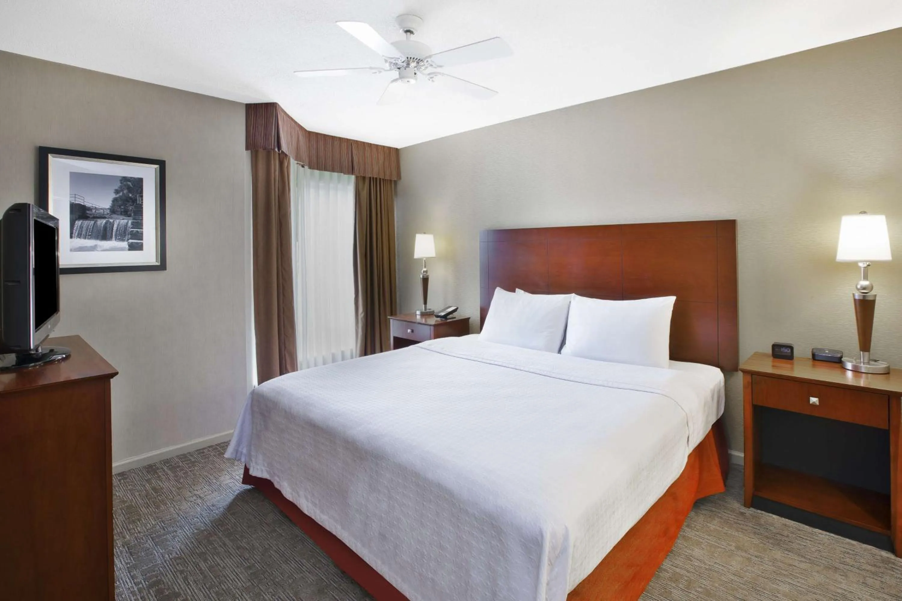 Bedroom in Homewood Suites Dayton-Fairborn