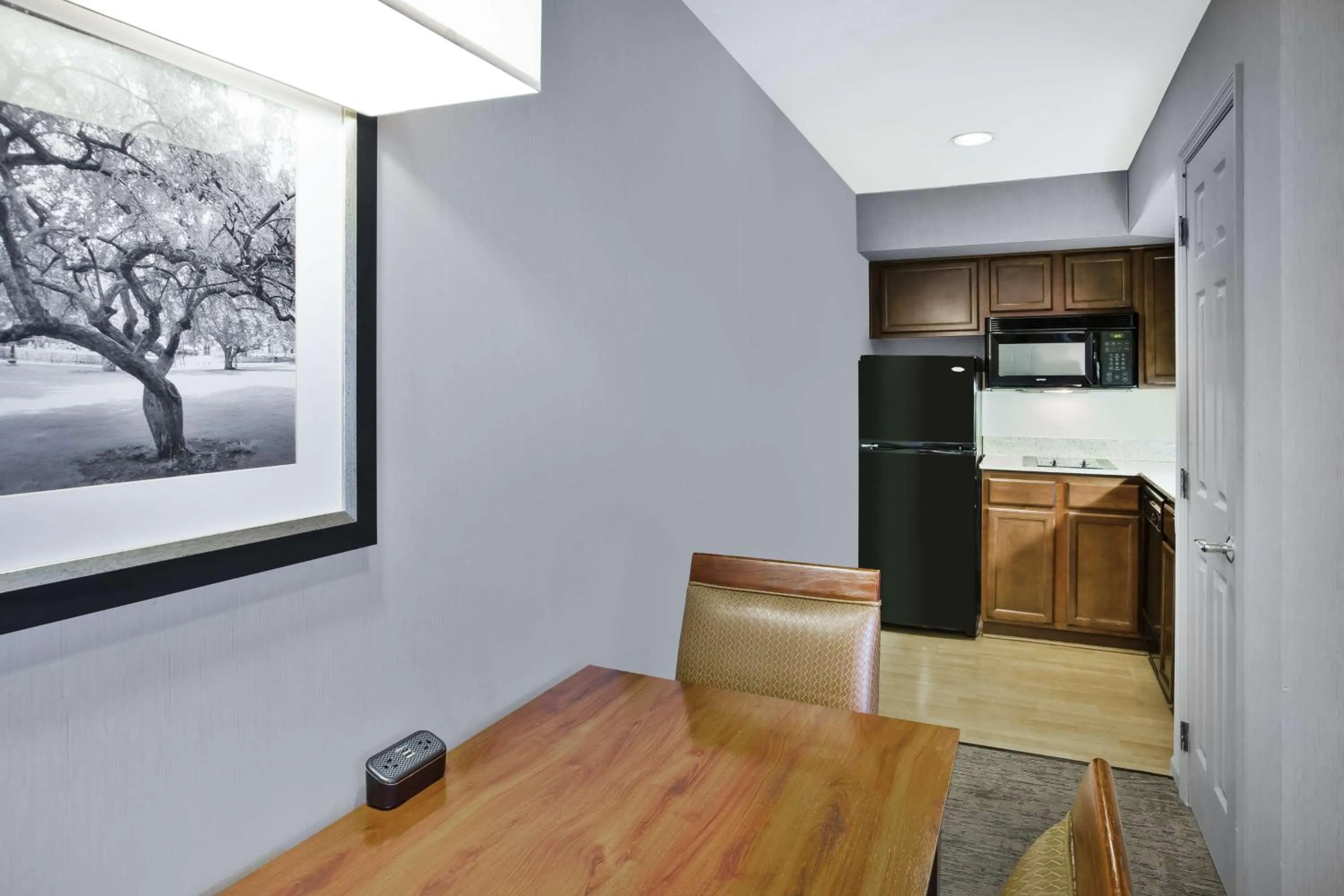 Kitchen or kitchenette, Kitchen/Kitchenette in Homewood Suites Dayton-Fairborn