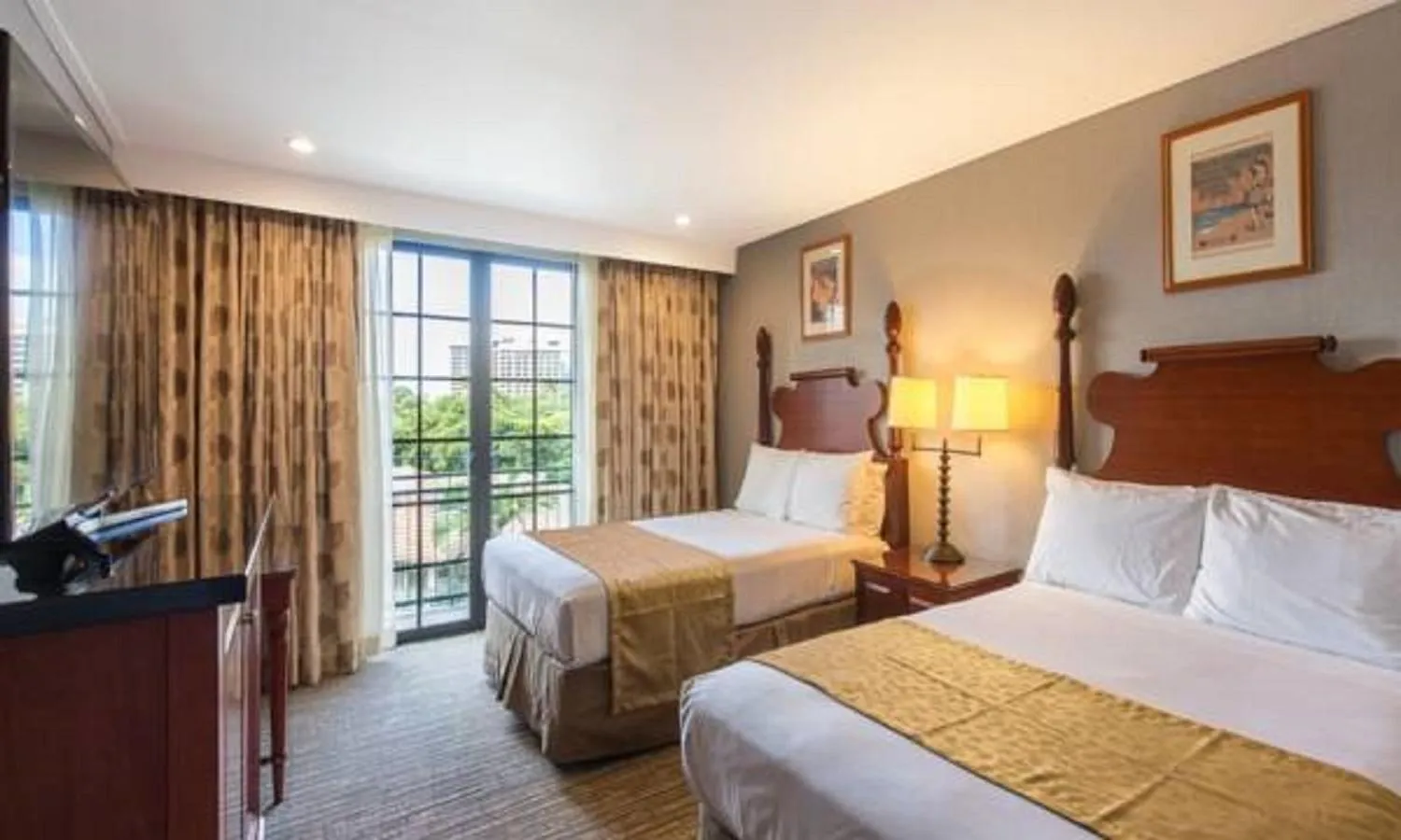 Bedroom, Bed in Polynesian Residences Waikiki Beach
