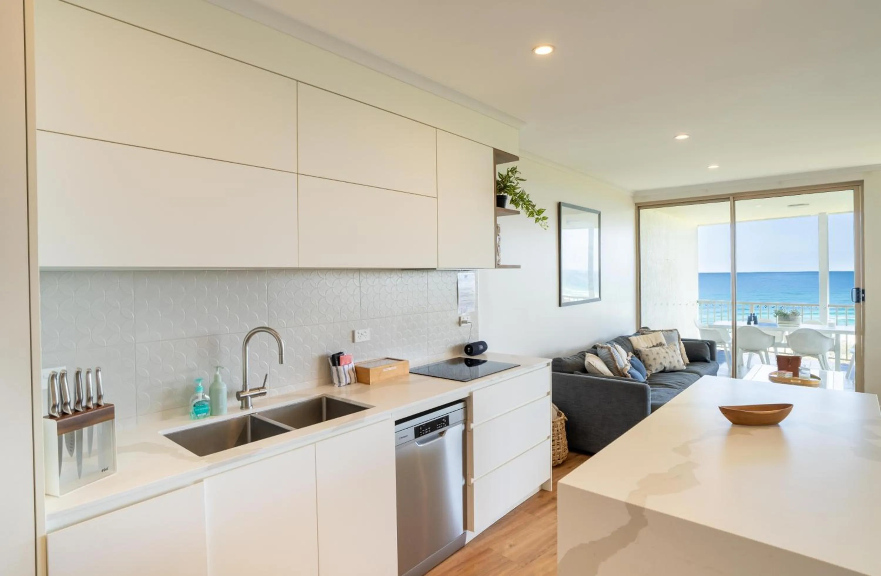 Whalewatch Ocean Beach Resort