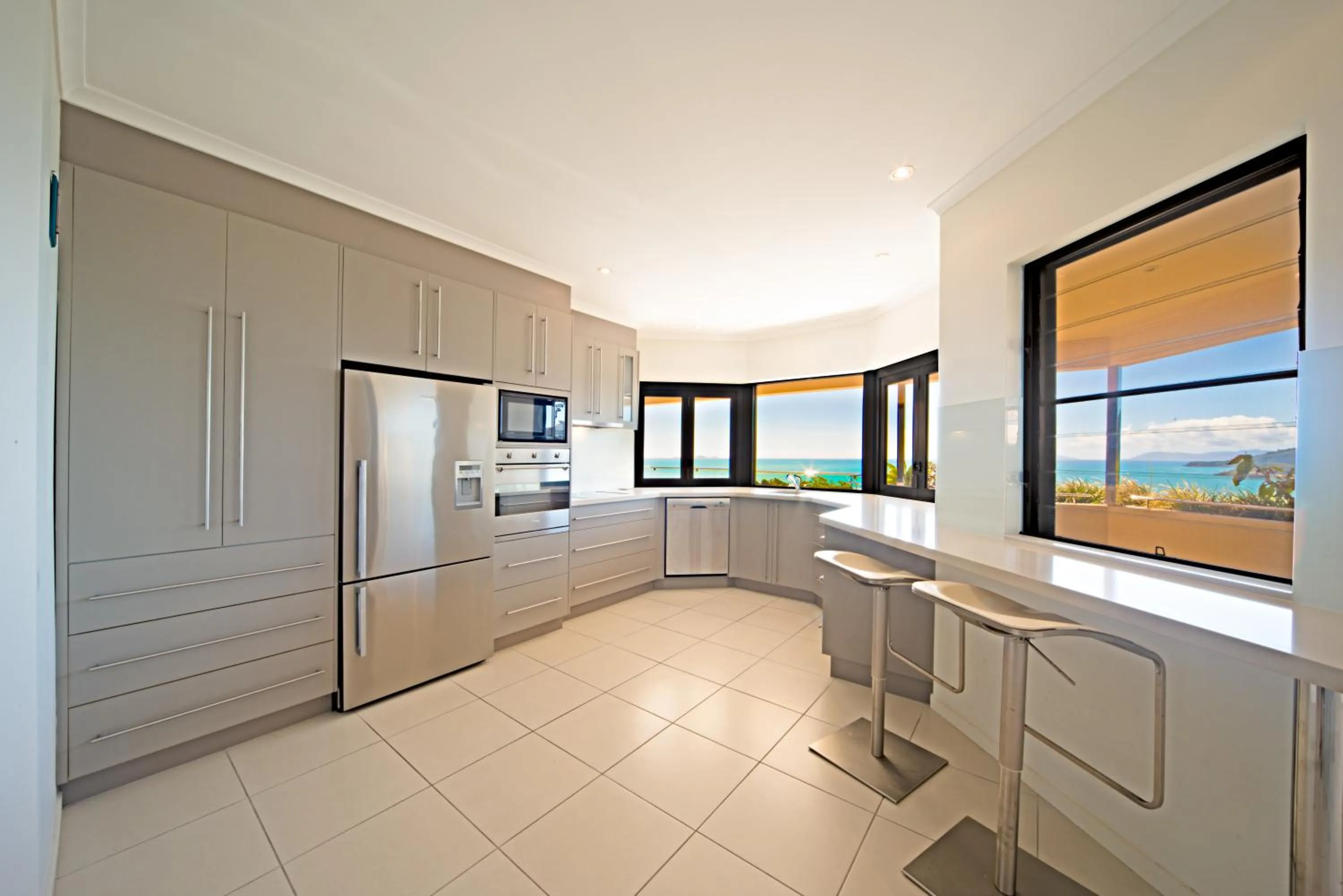 Kitchen or kitchenette in Sea Star Apartments