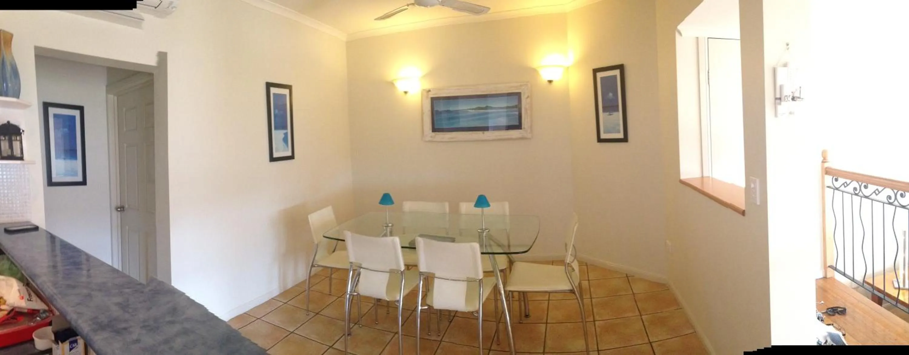 Dining area in Sea Star Apartments
