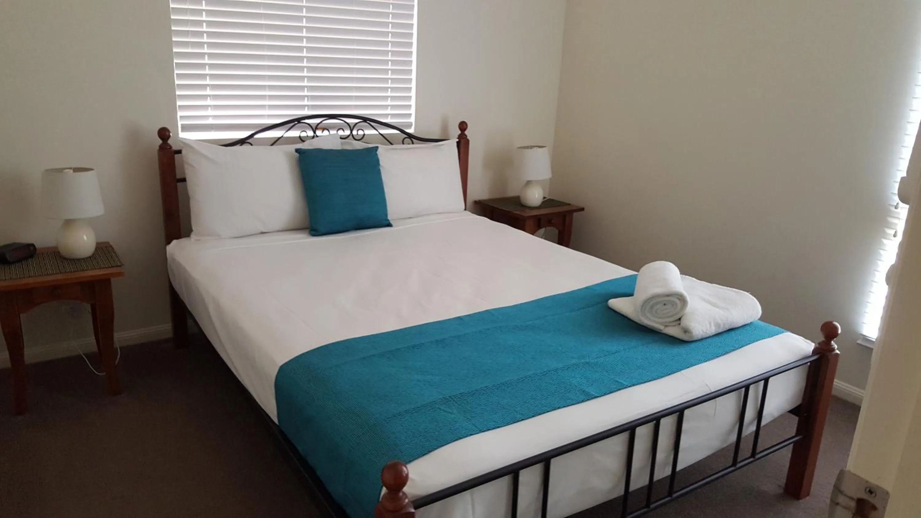 Bed in Sea Star Apartments