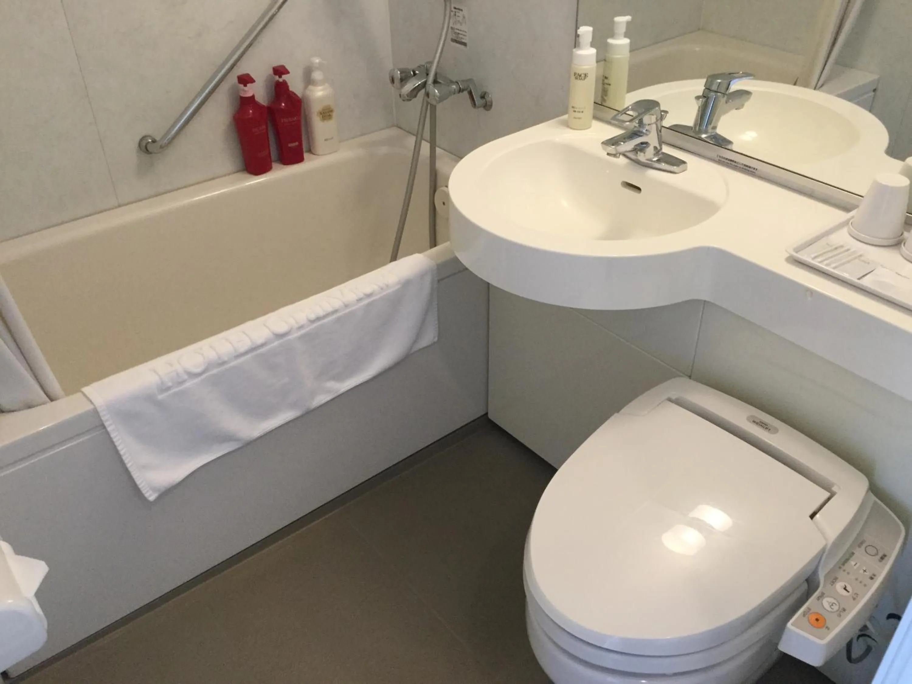 Bathroom in Hotel Gran View Garden Okinawa