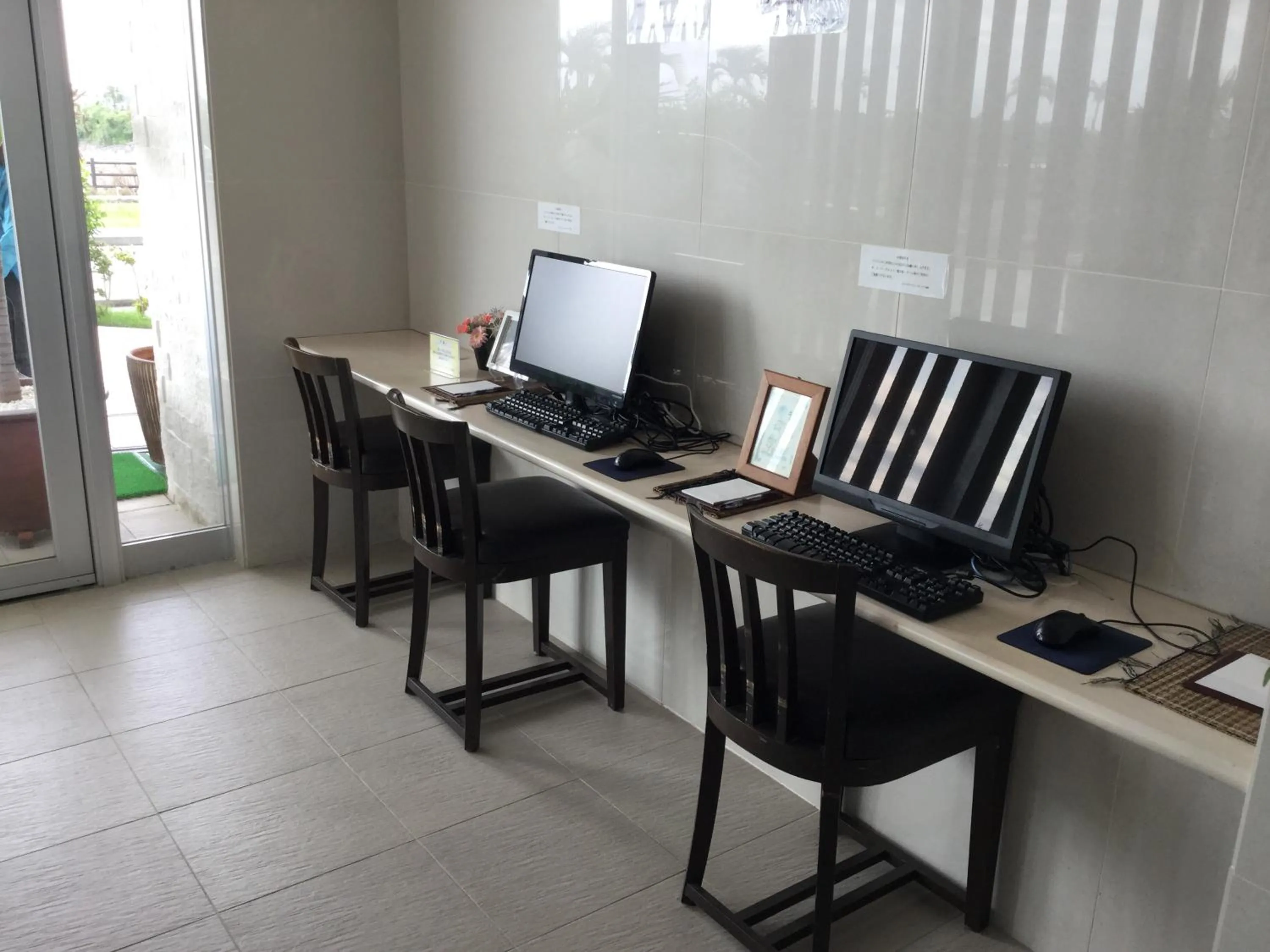 TV and multimedia in Hotel Gran View Garden Okinawa