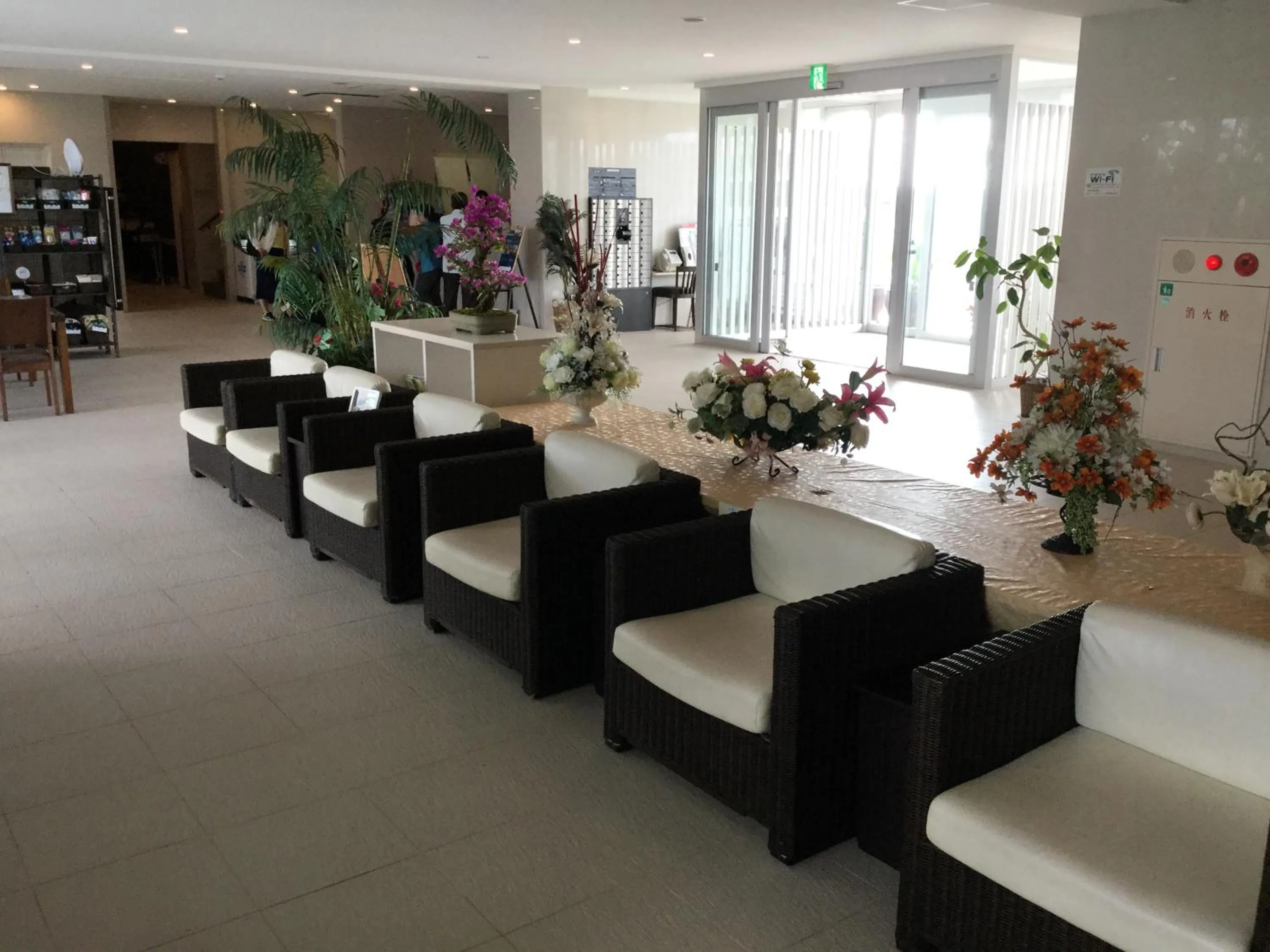 Communal lounge/ TV room in Hotel Gran View Garden Okinawa