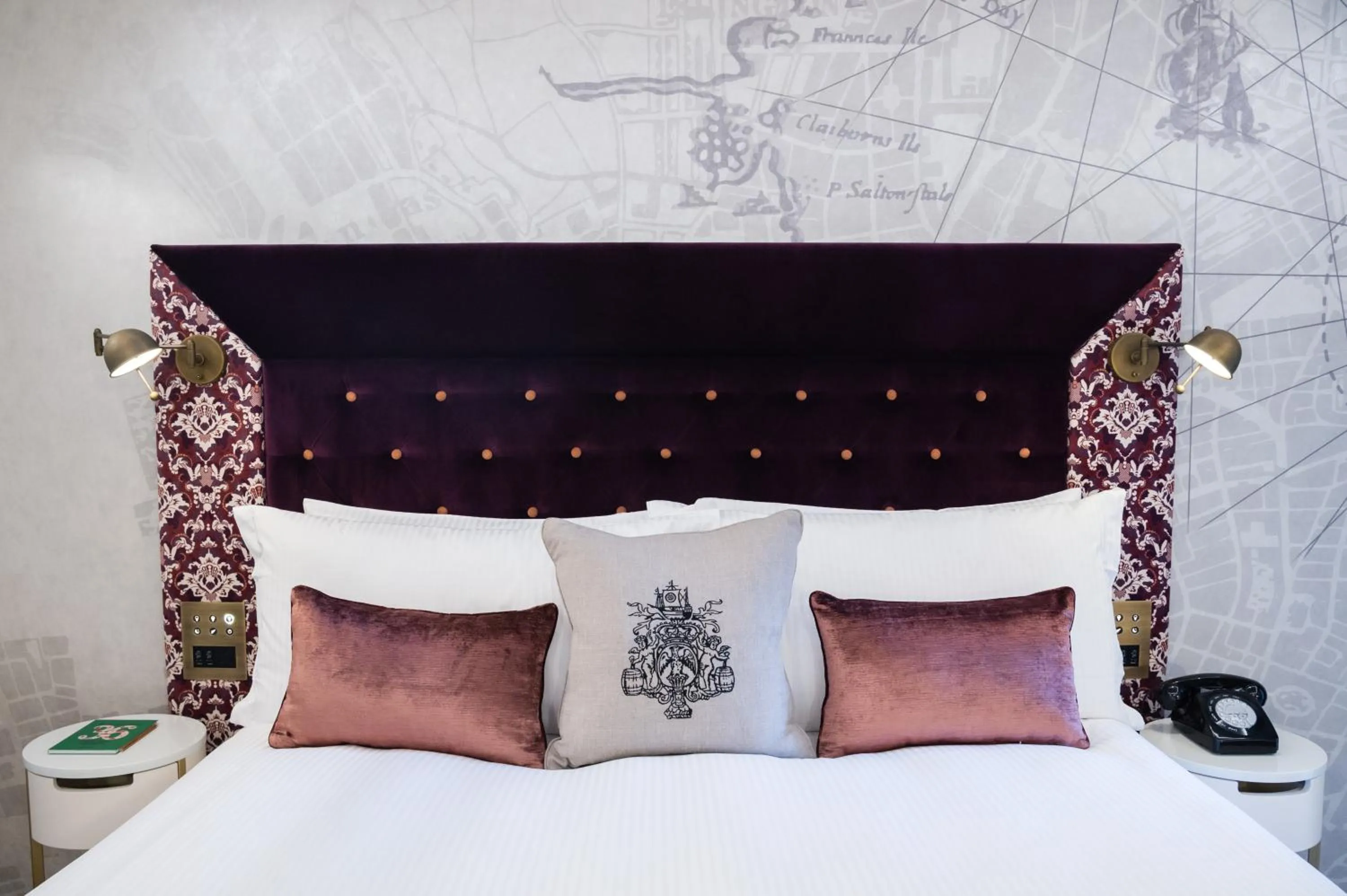 Bed in Vintry & Mercer Hotel - Small Luxury Hotels of the World