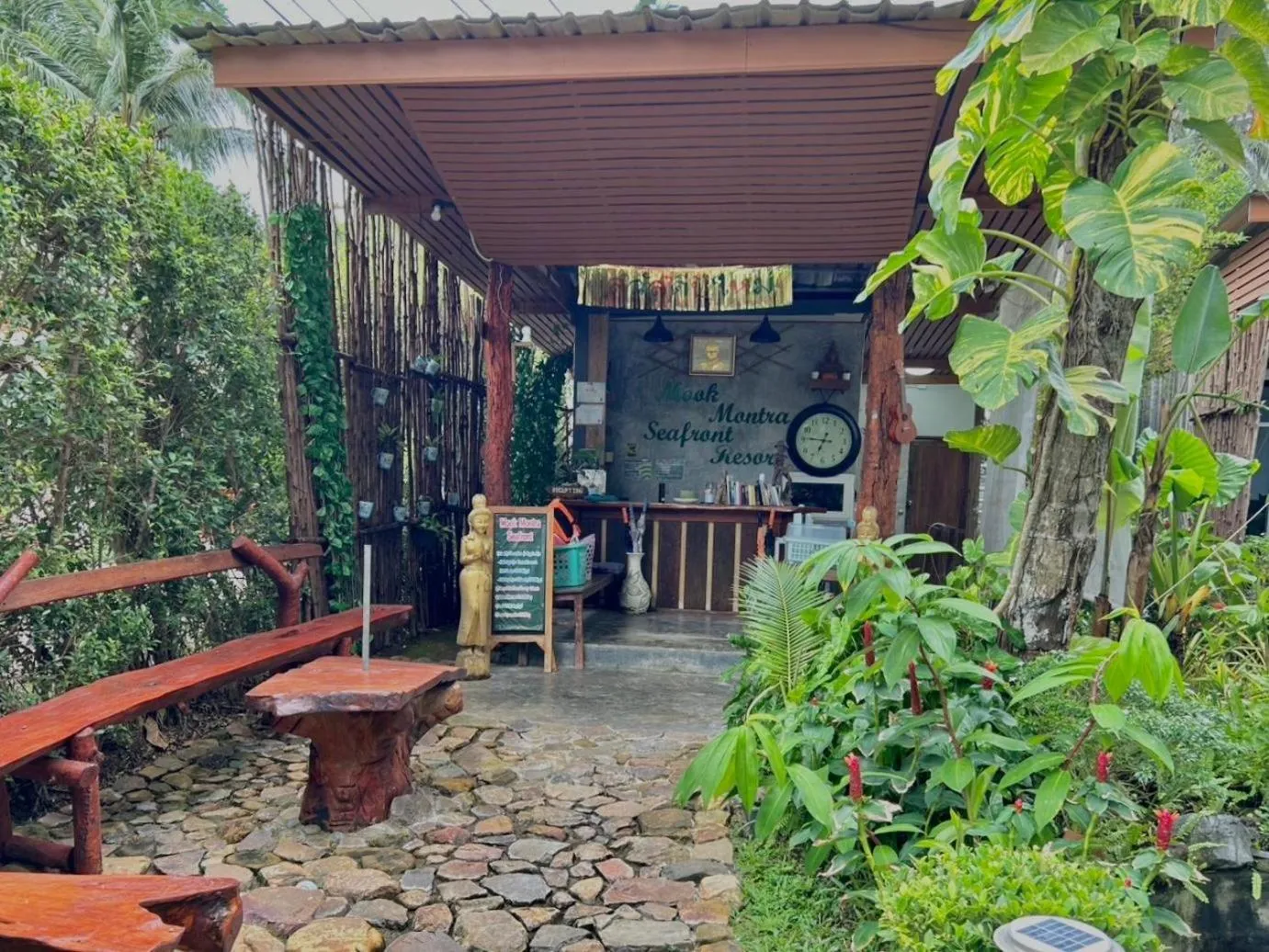 Garden in Mook Montra Resort Sea Front