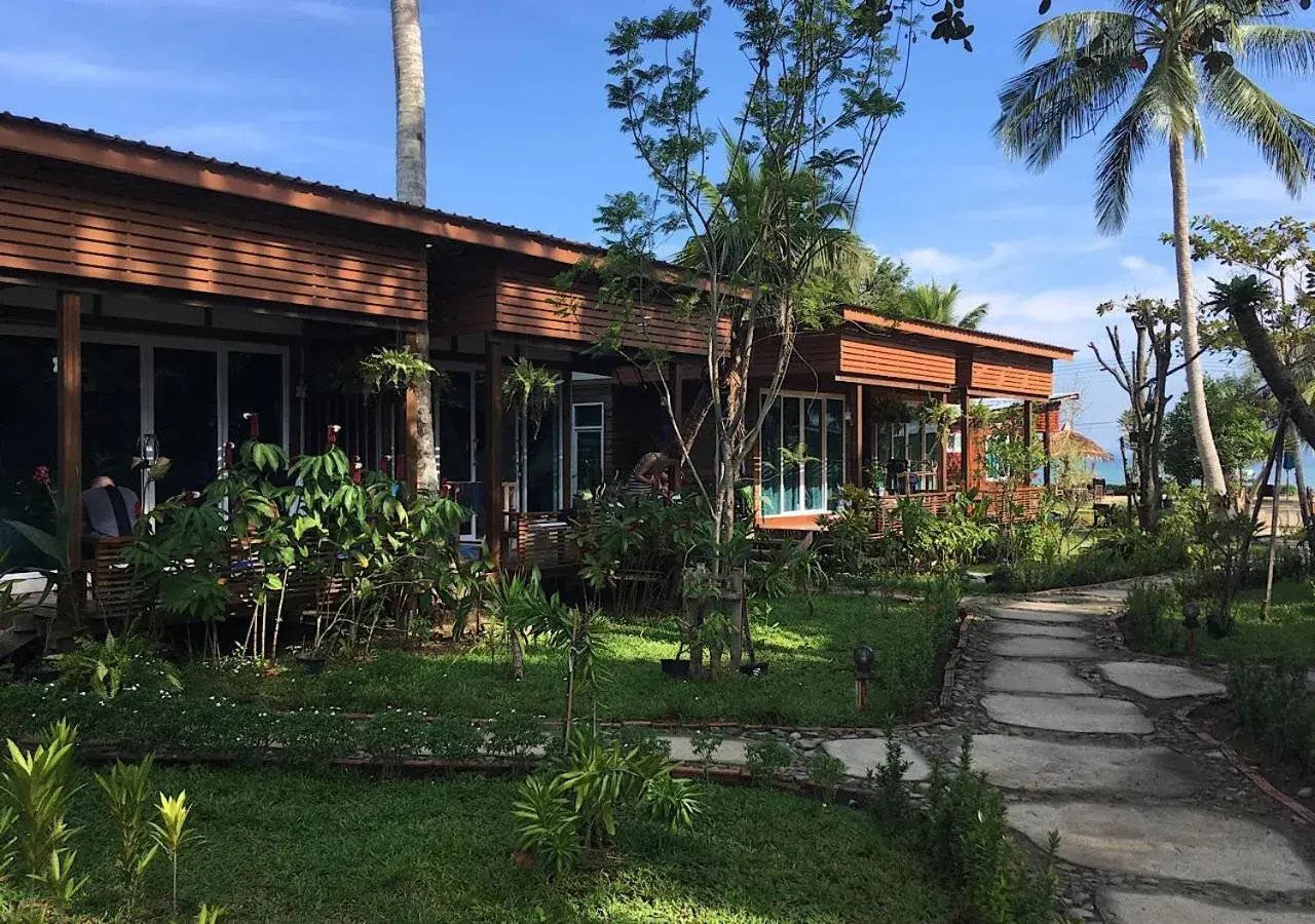 Deluxe Double Room with Balcony in Mook Montra Resort Sea Front Deluxe Double Room with Balcony in Mook Montra Resort Sea Front