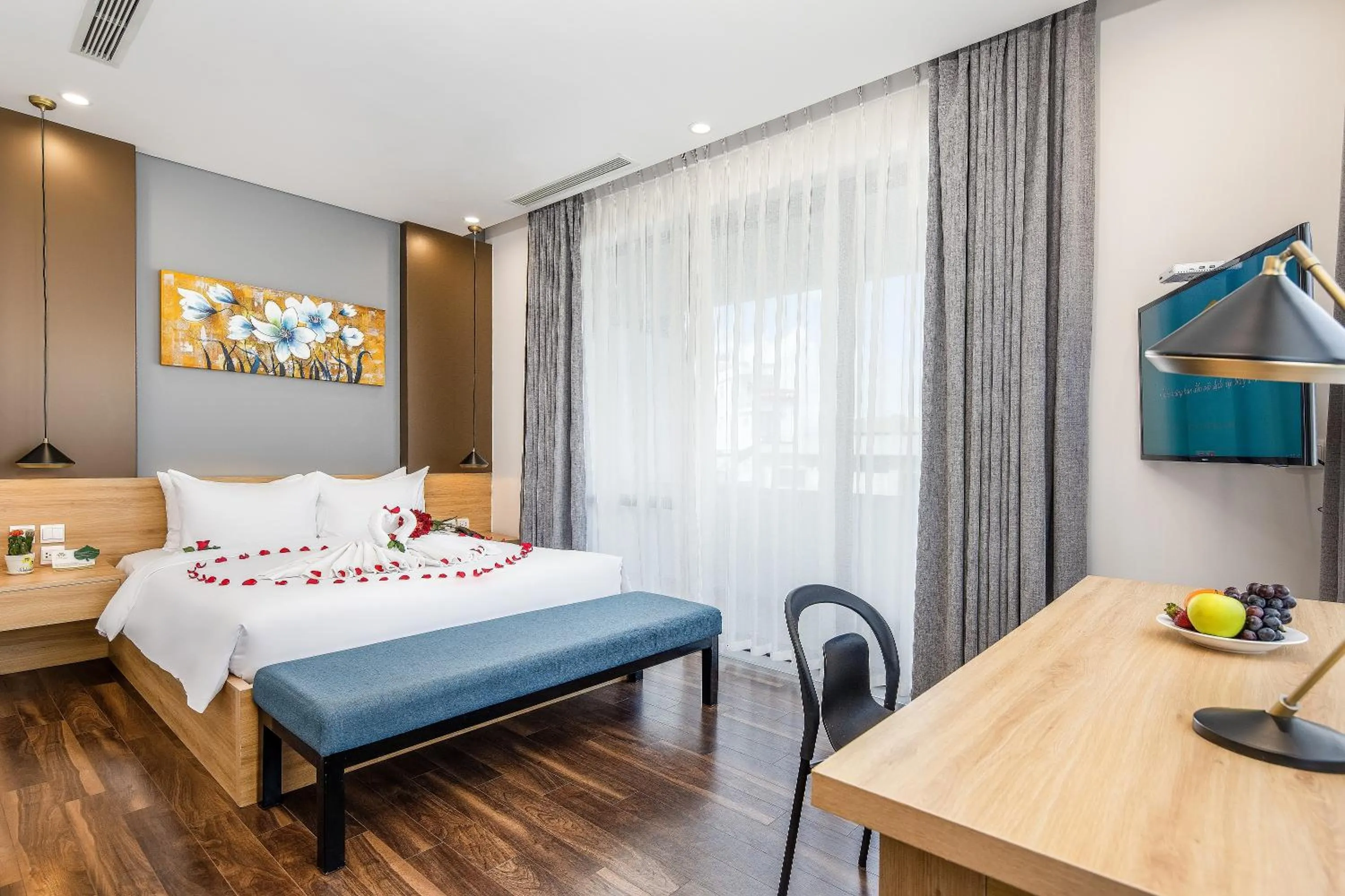 Bed in Magnolia Hotel