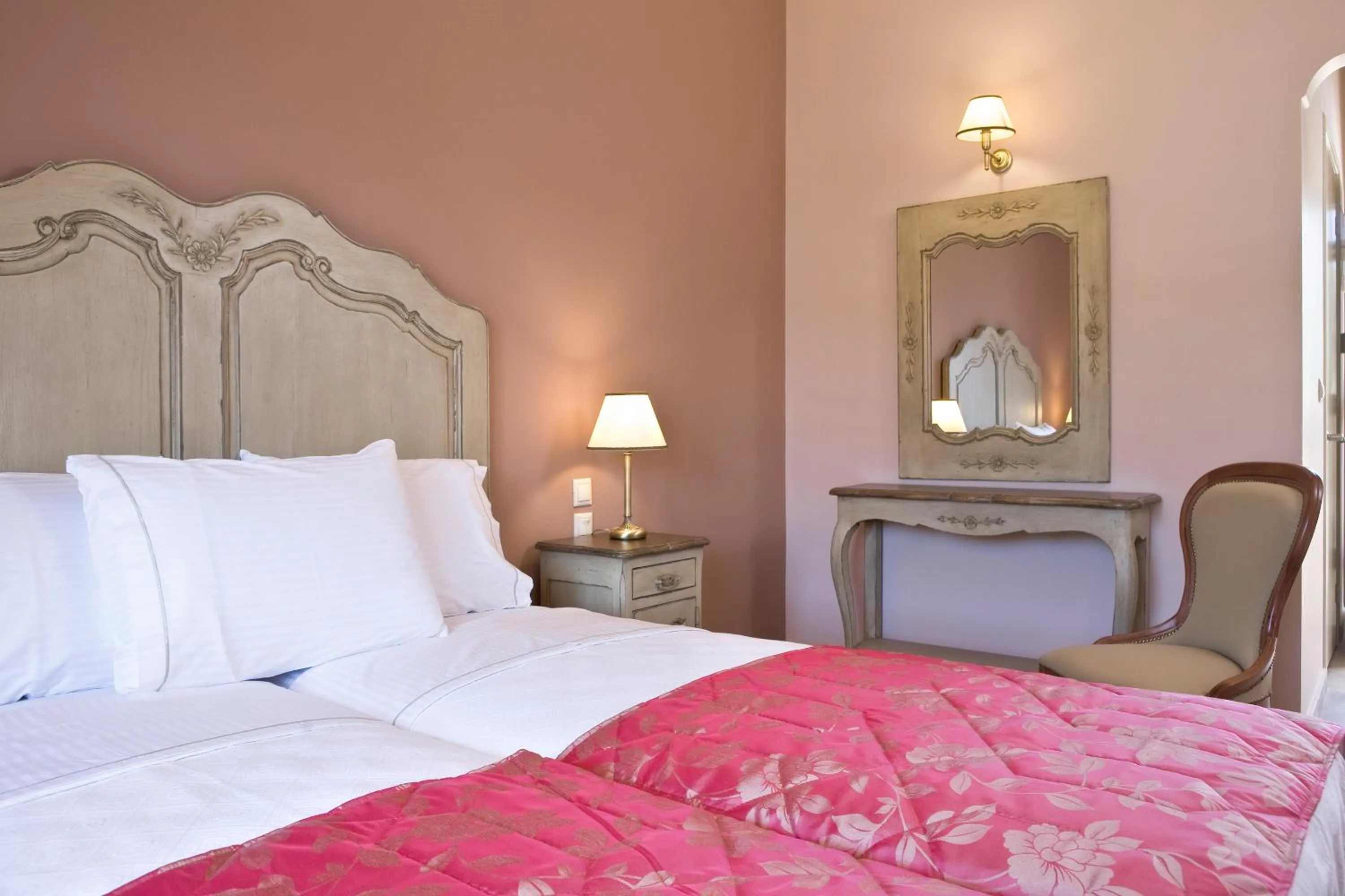 Bed in Magnolia Resort