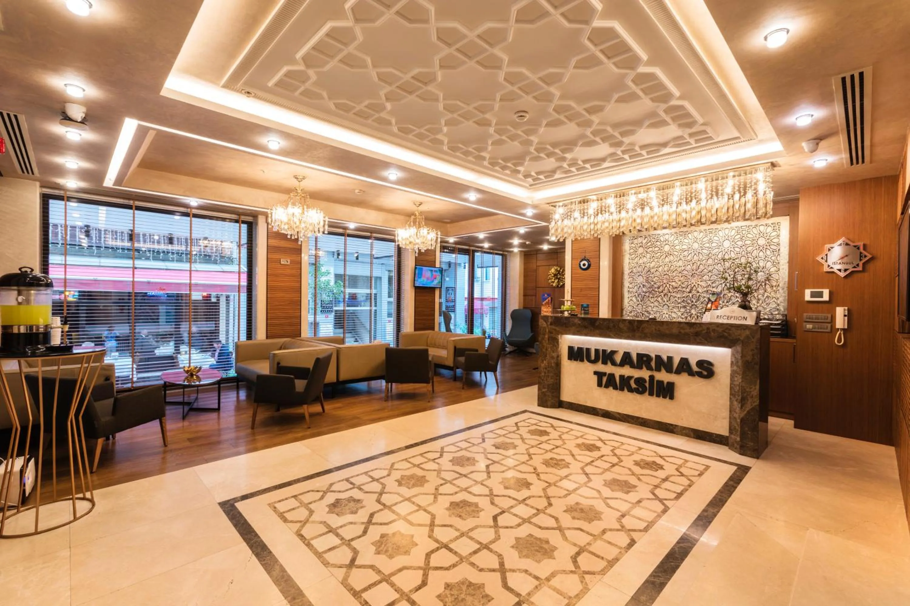 Lobby or reception in Mukarnas Taksim Hotel