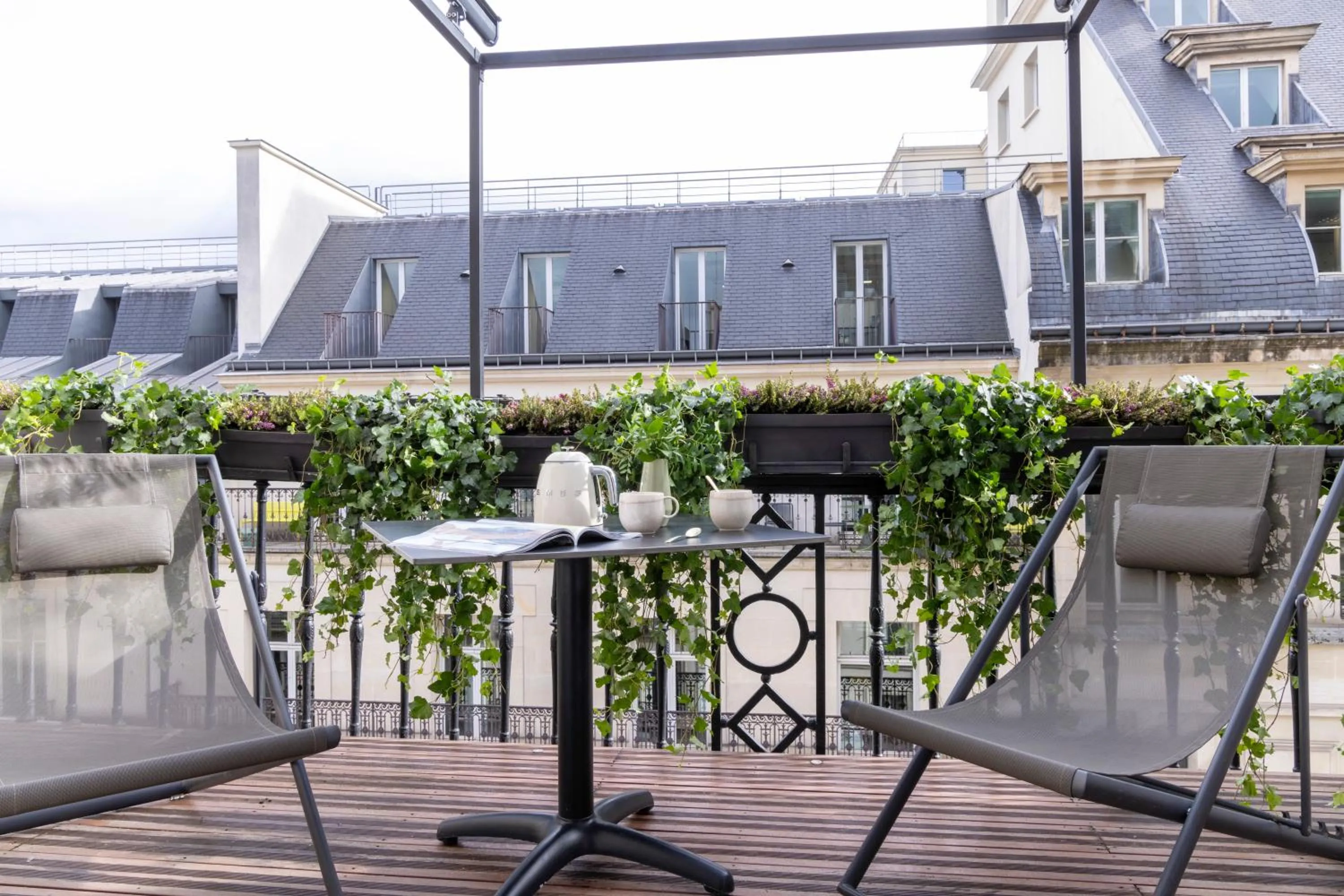 Balcony/Terrace in Hôtel Théorème