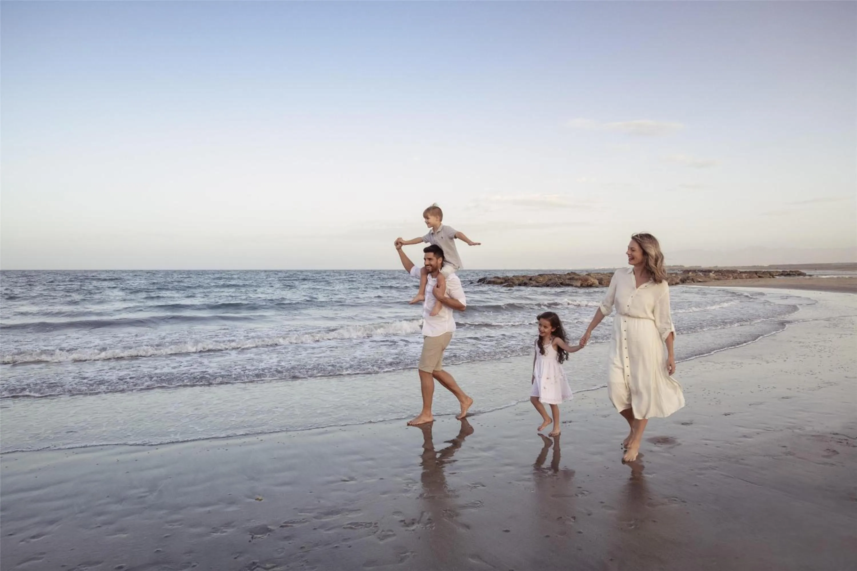 Pool view in Kempinski Hotel Muscat
