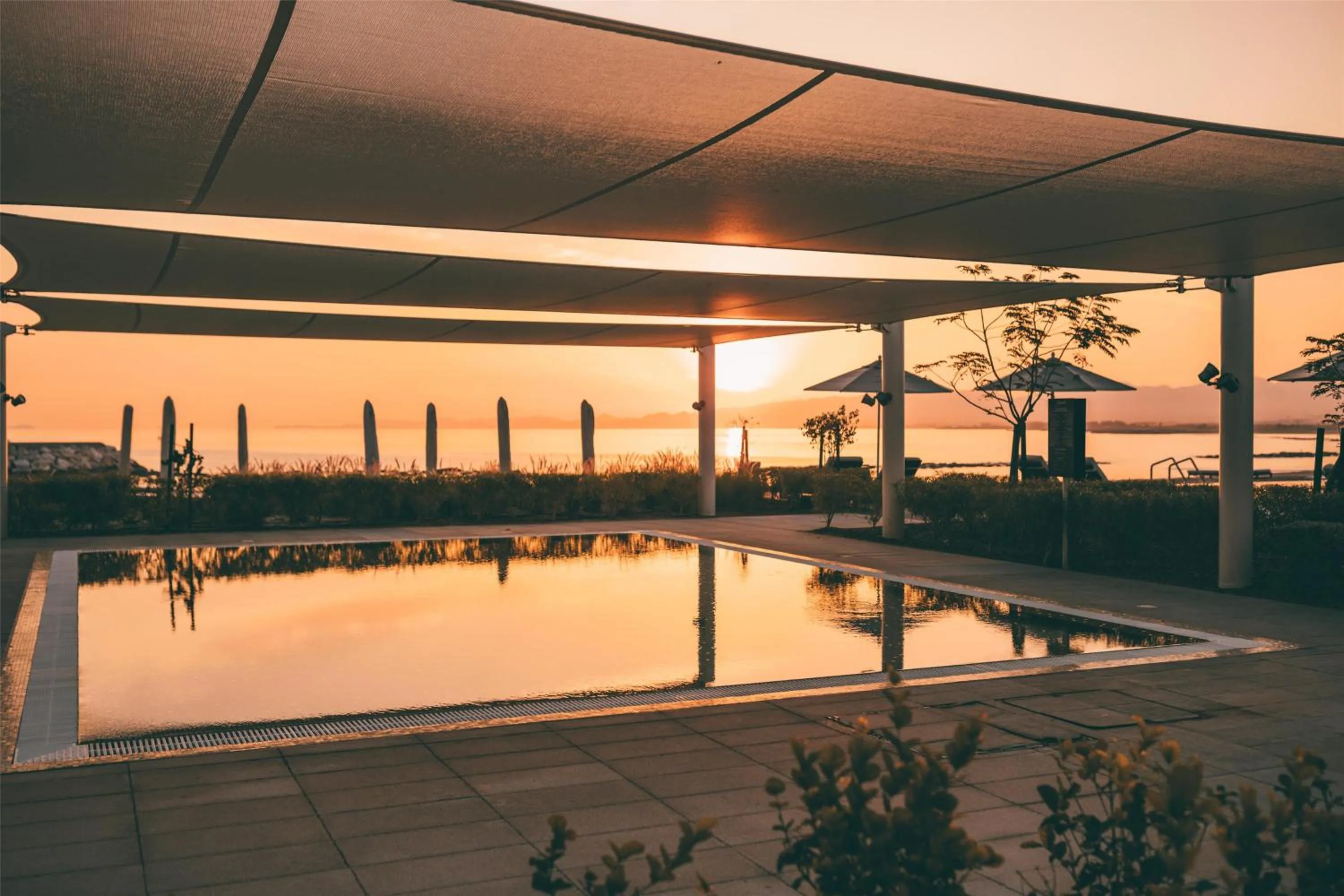 Pool view in Kempinski Hotel Muscat