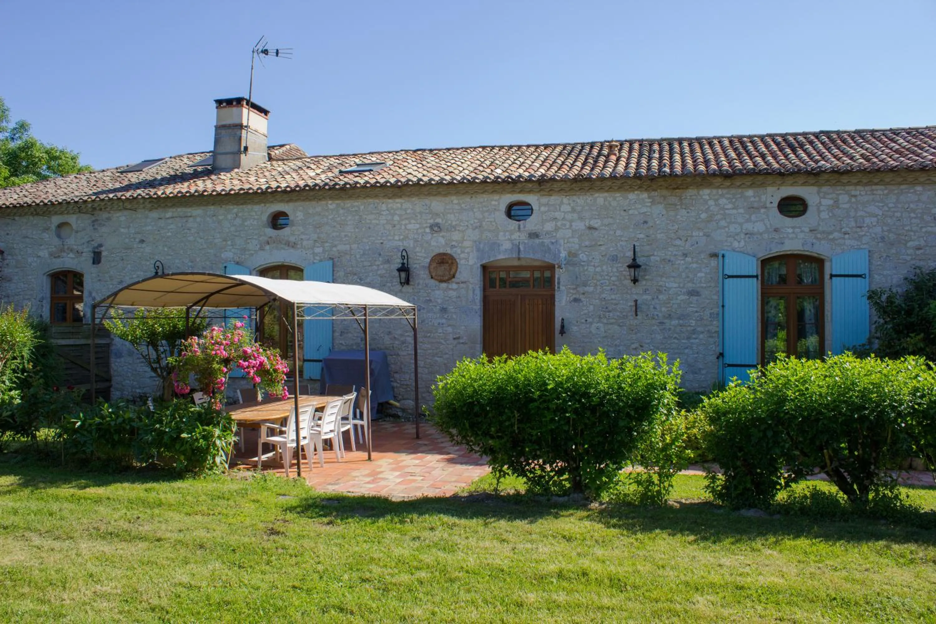 Property building in Chez Moutier