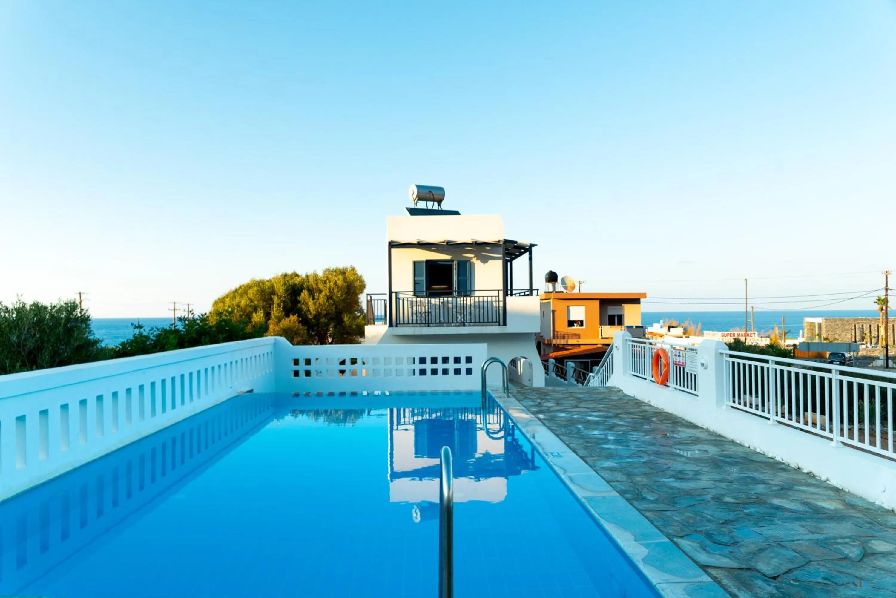 Pool view in Okirroi Villas Chersonissos