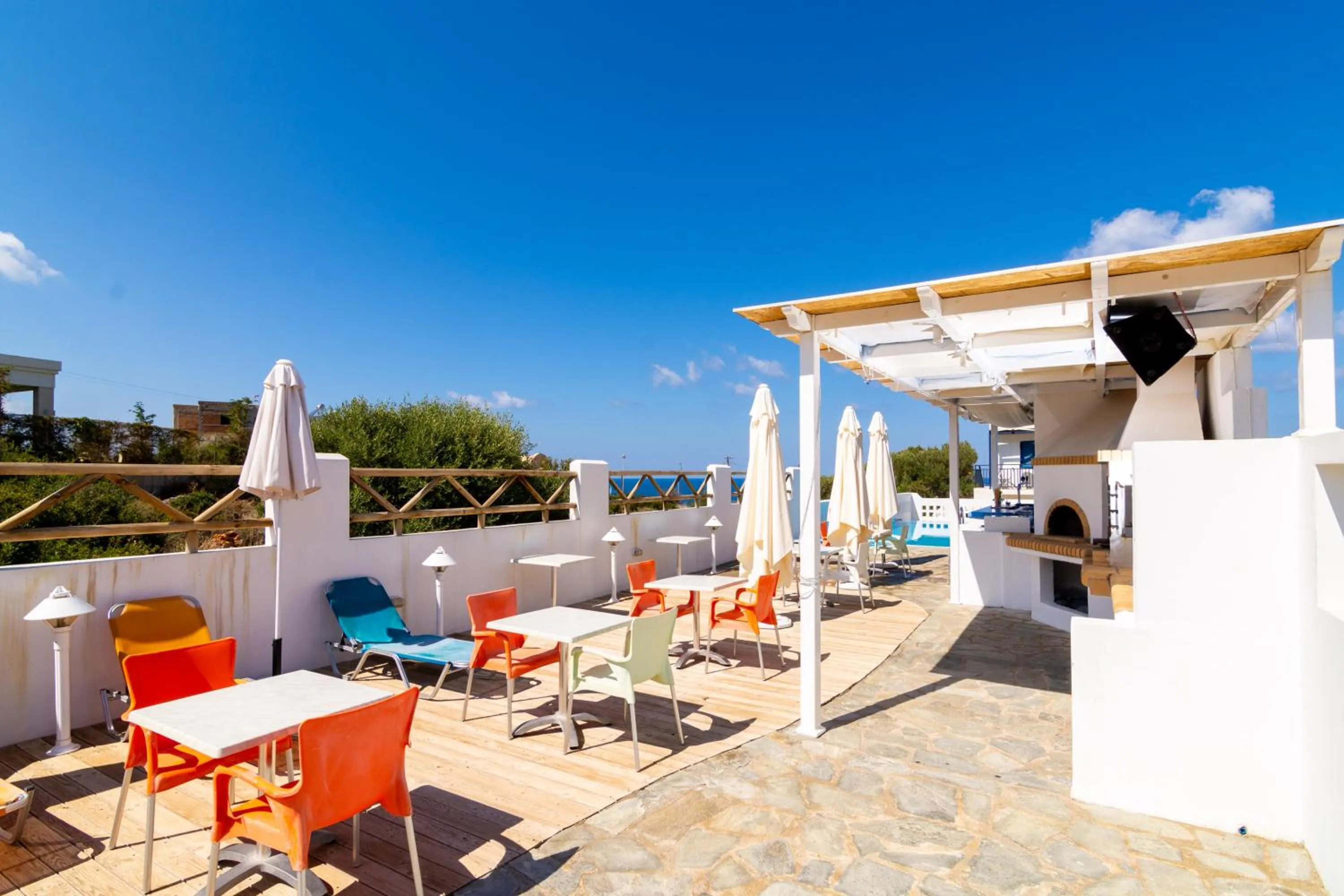Swimming pool in Okirroi Villas Chersonissos