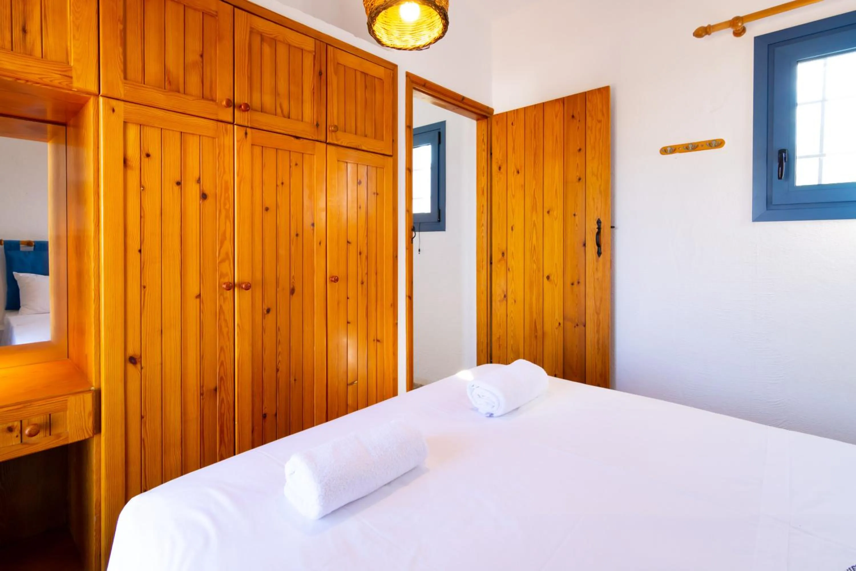 Bed in Okirroi Villas Chersonissos