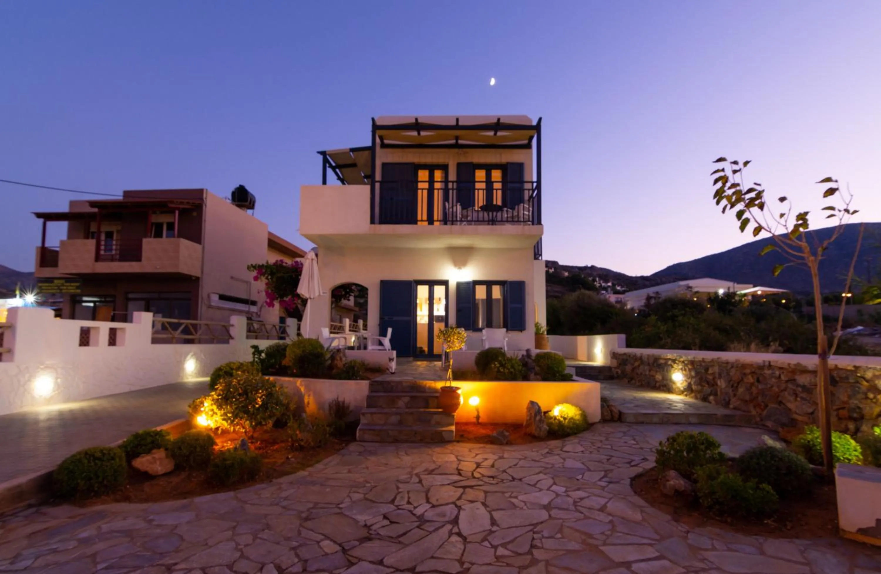 Night in Okirroi Villas Chersonissos