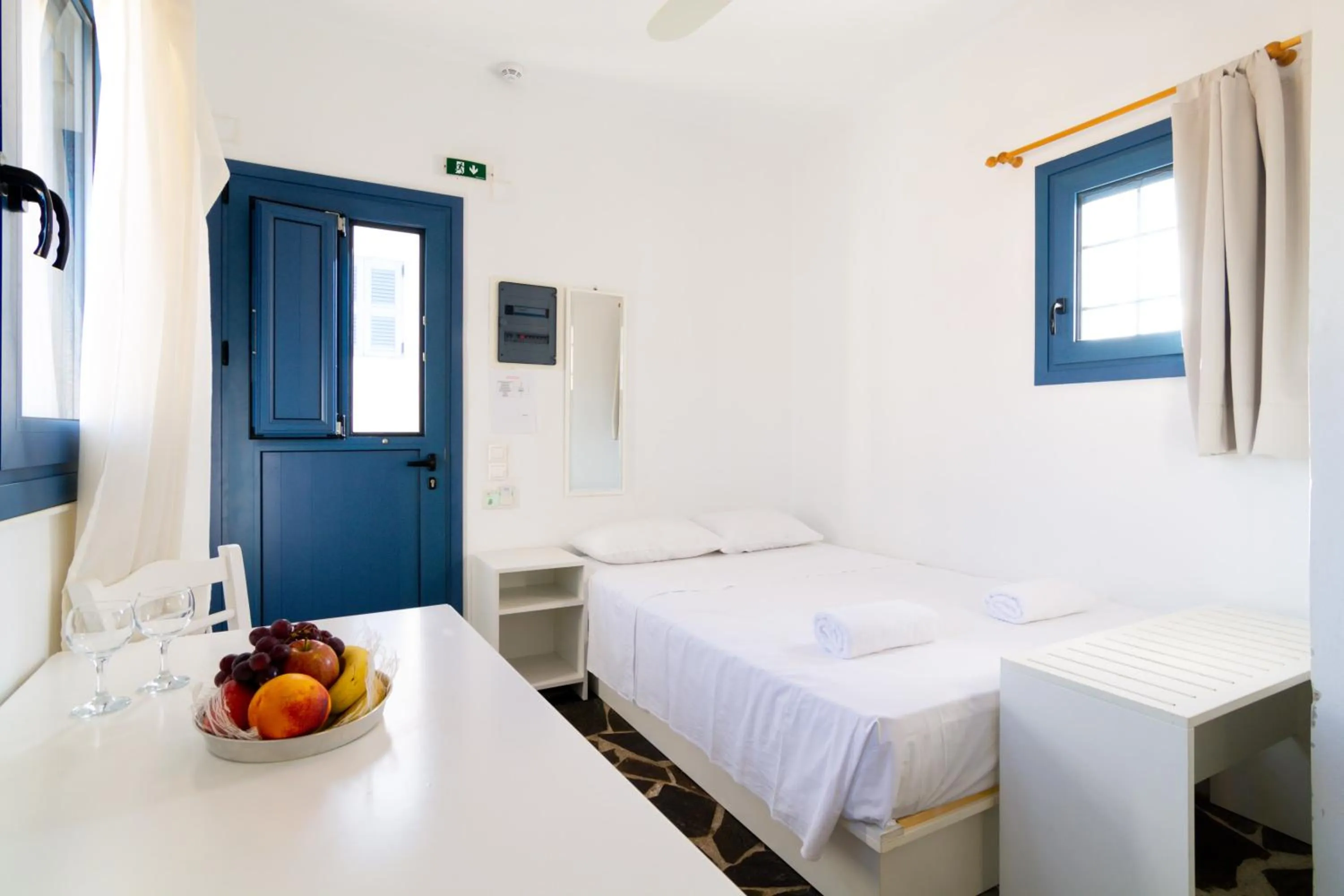 Seating area, Bed in Okirroi Villas Chersonissos