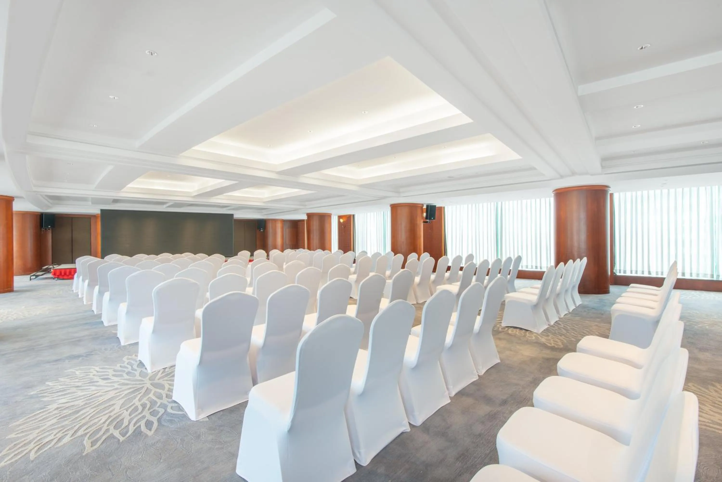Banquet/Function facilities in Crowne Plaza Zhuhai City Center by IHG